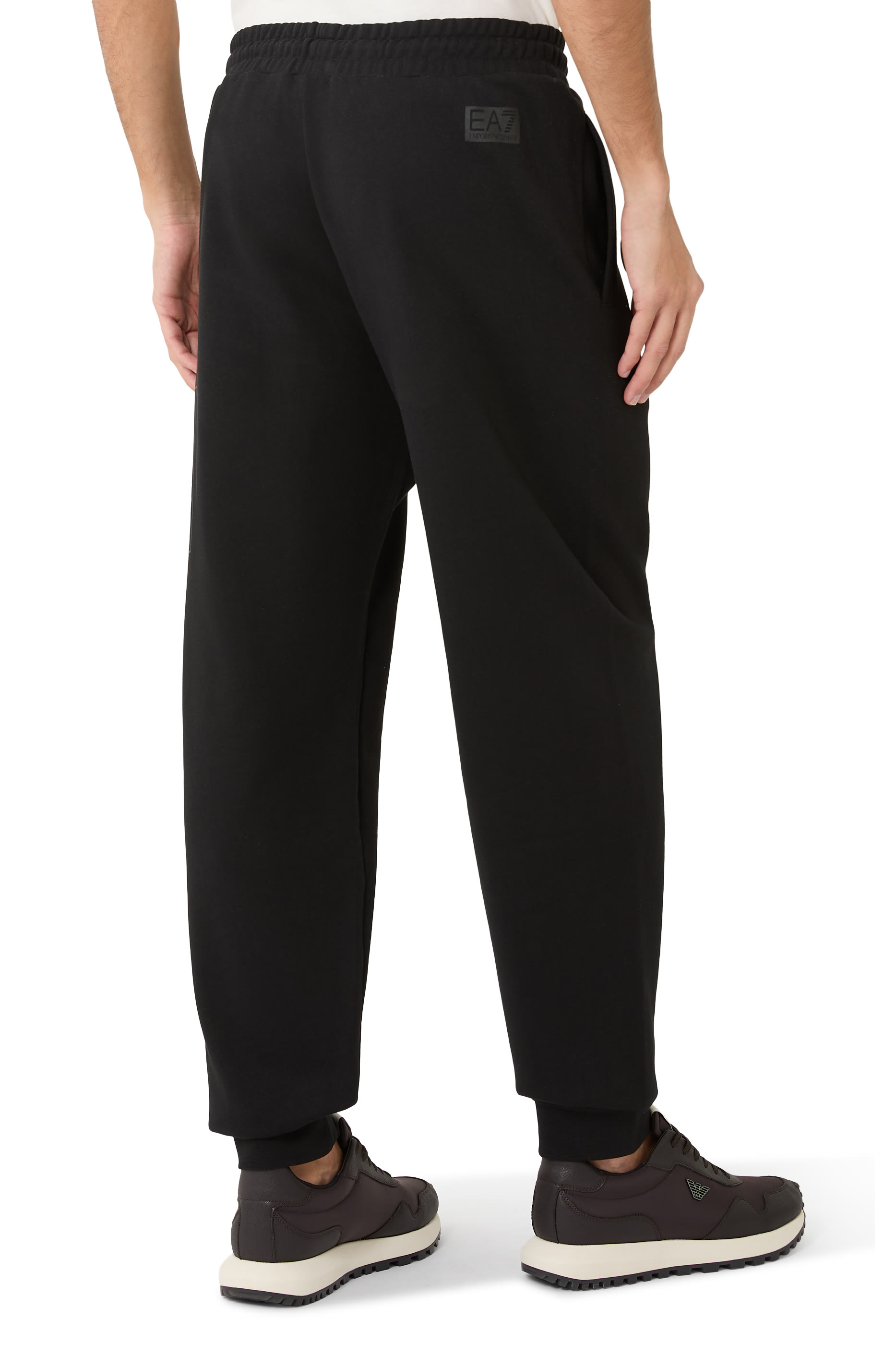 بنطال رياضي بشعار الماركة