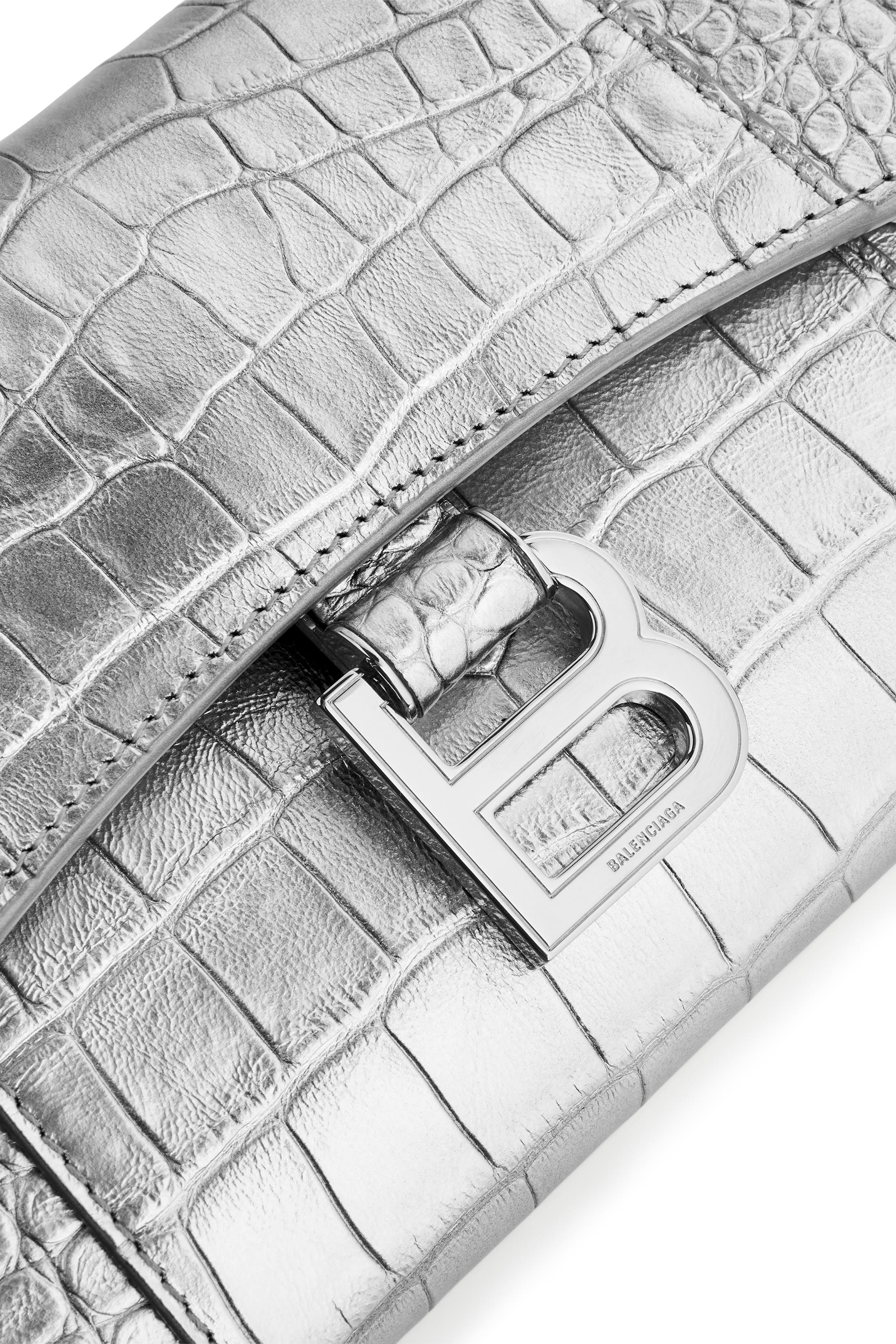 حقيبة اورجلاس صغيرة بسلسلة