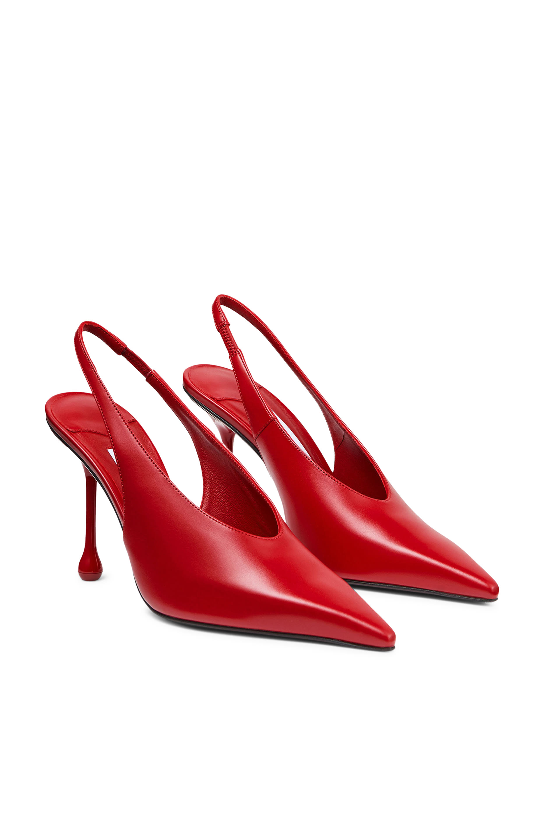 حذاء كلاسيكي ايسا 95