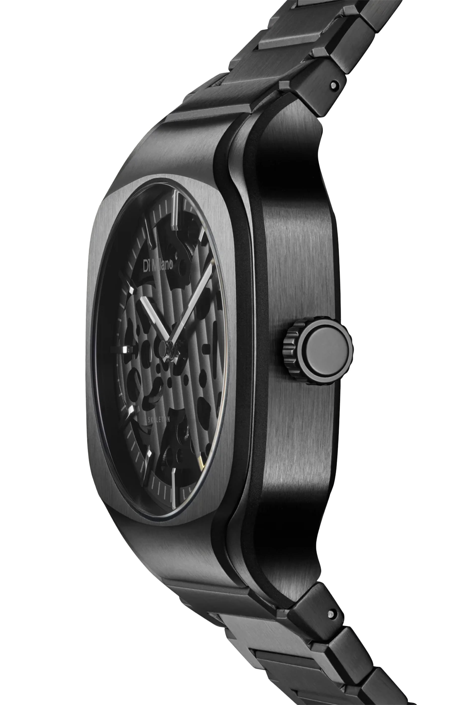 ساعة سوت ديبث بهيكلية مرئية