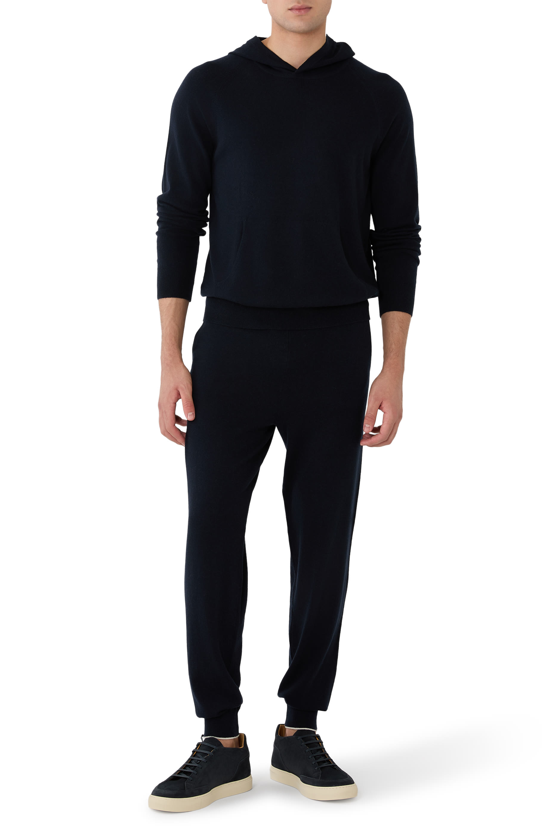 كنزة بتصميم هودي مستر بالهام