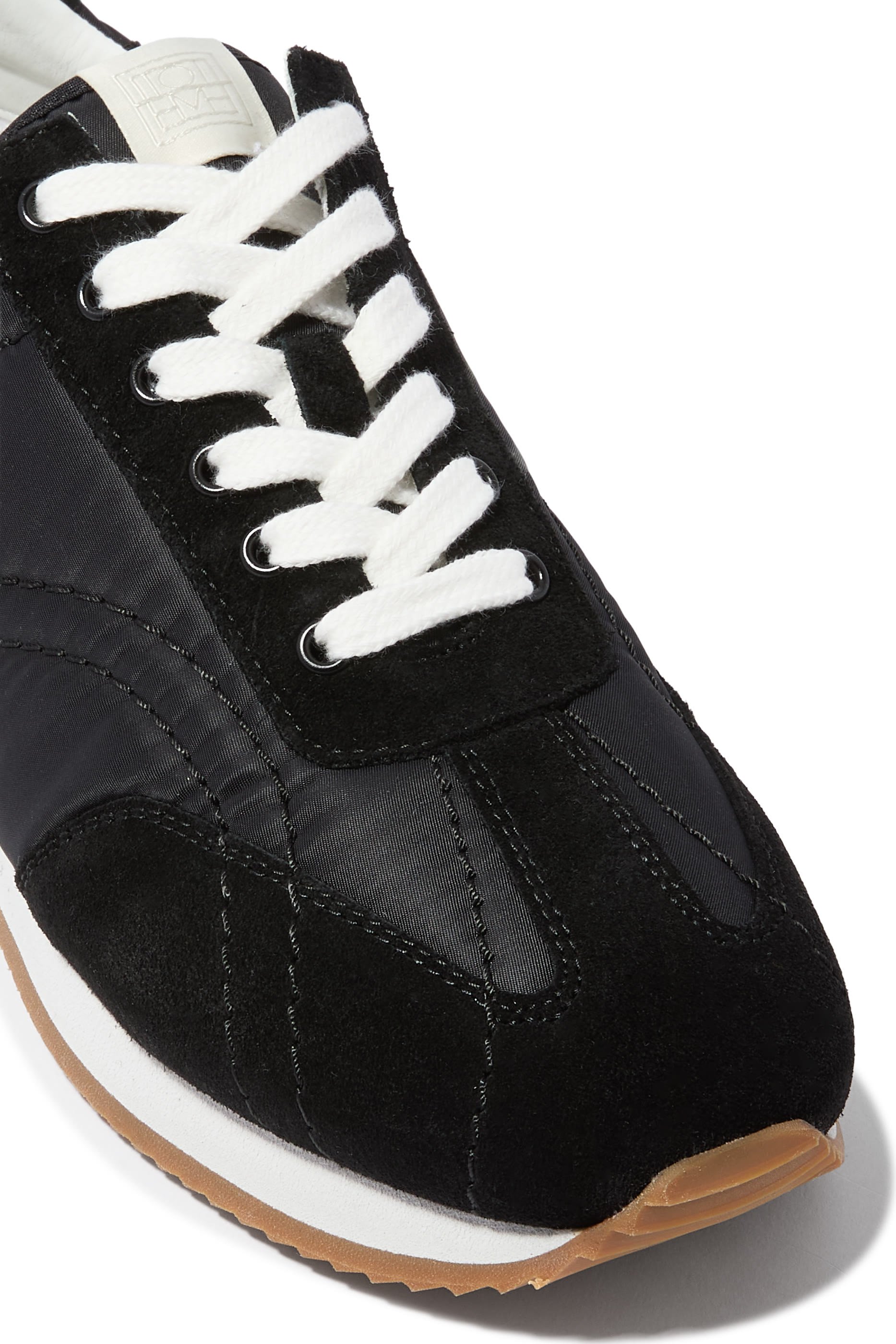 سنيكرز رياضي