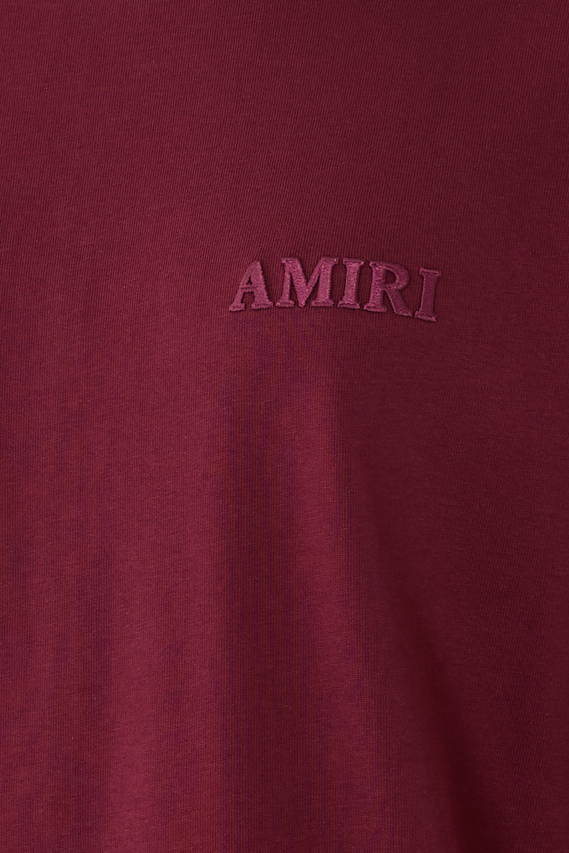 تيشيرت بقصة فضفاضة