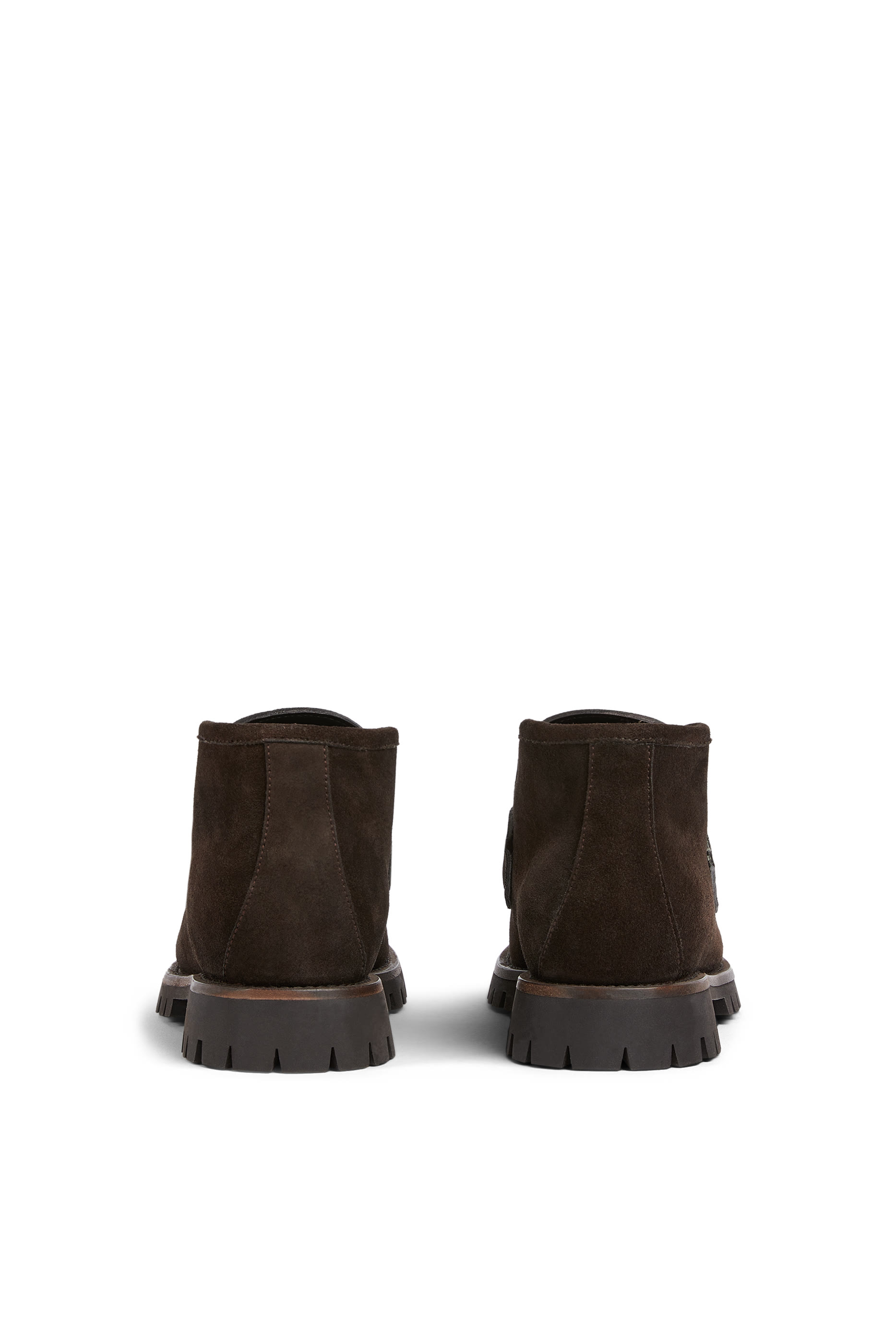 بوت بطول الكاحل وحلية لجام الحصان