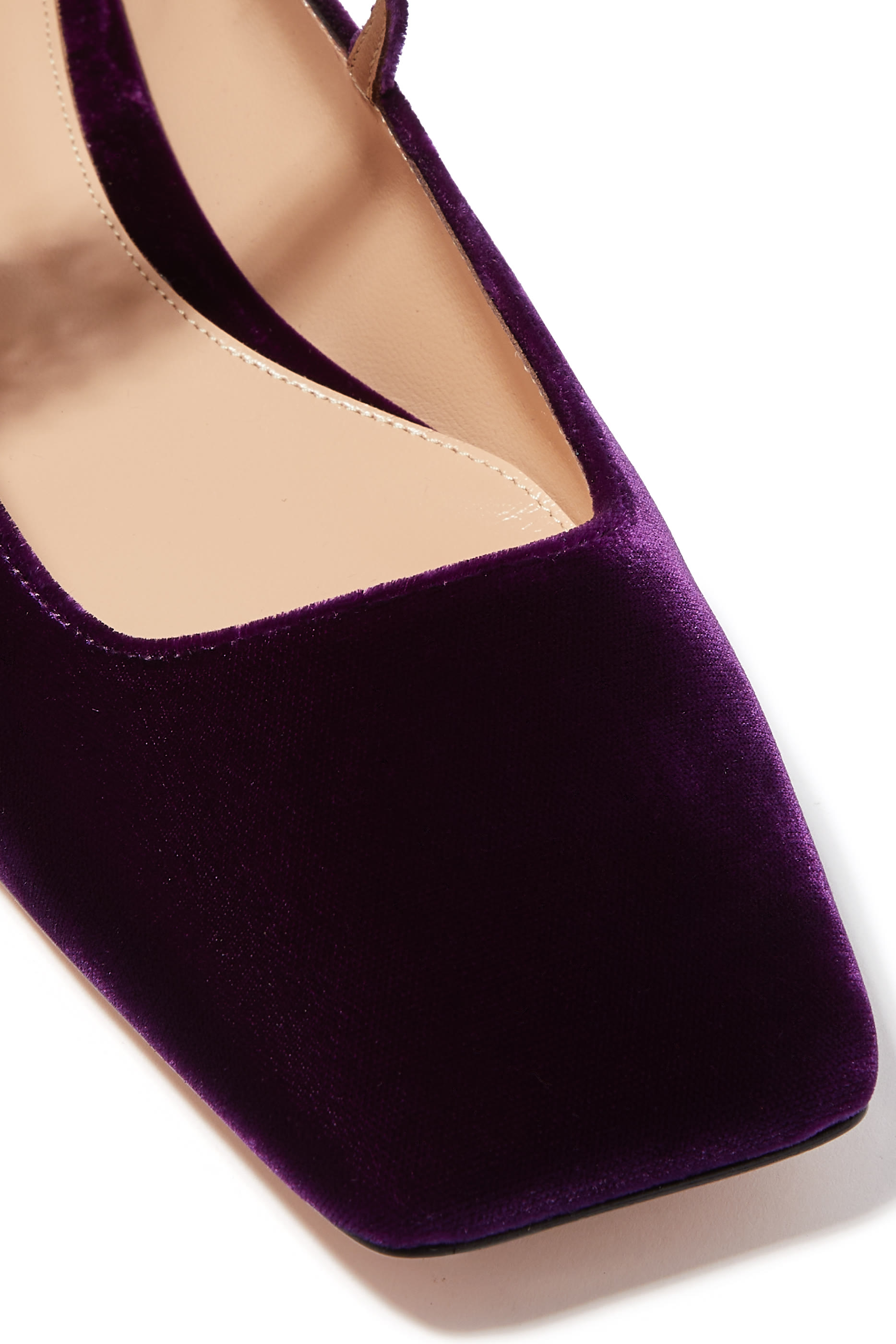 حذاء بالرينا مخمل بسير ومشبك ذهبي