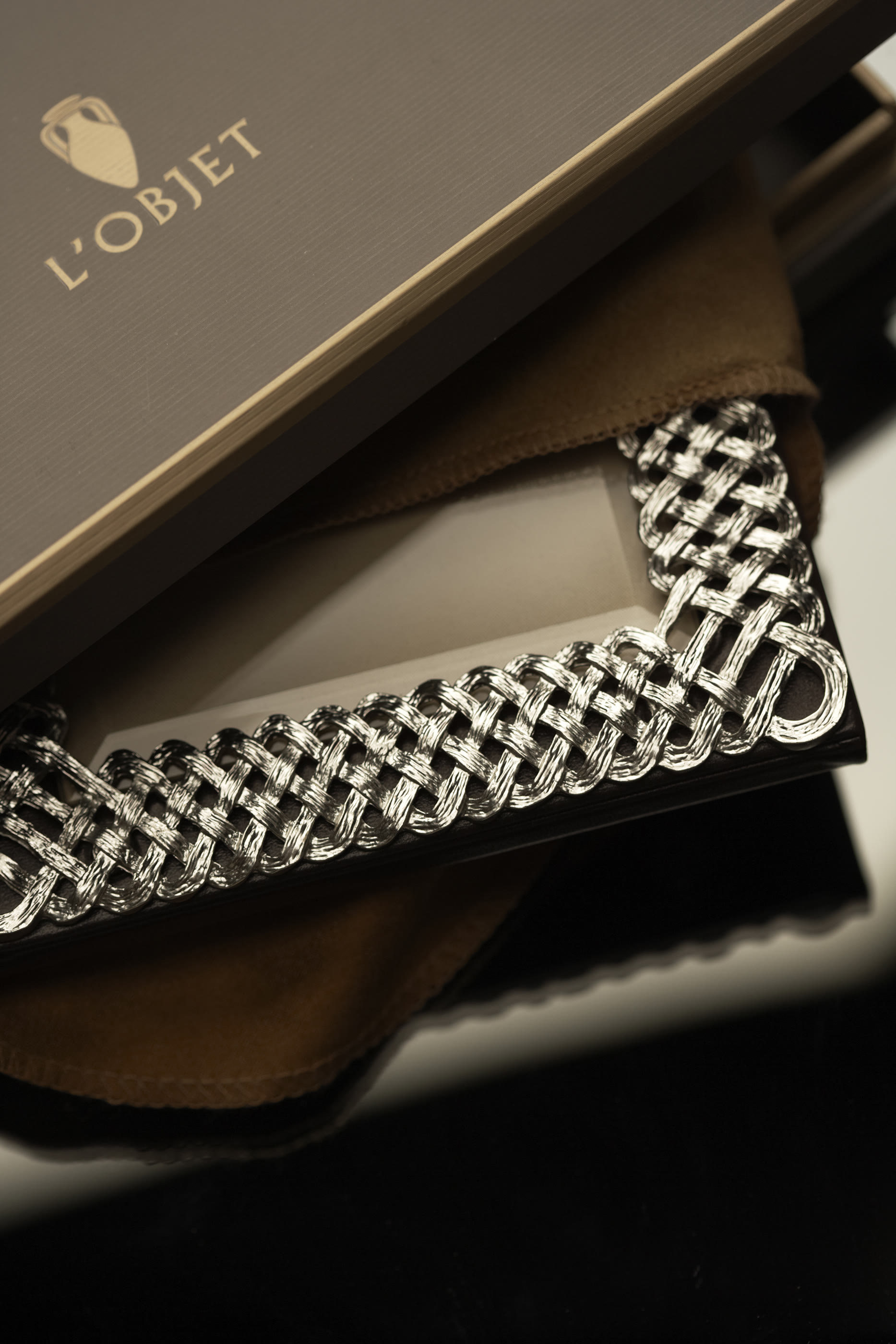 إطار صور 5 &times; 7 بلاتين بتصميم مجدول