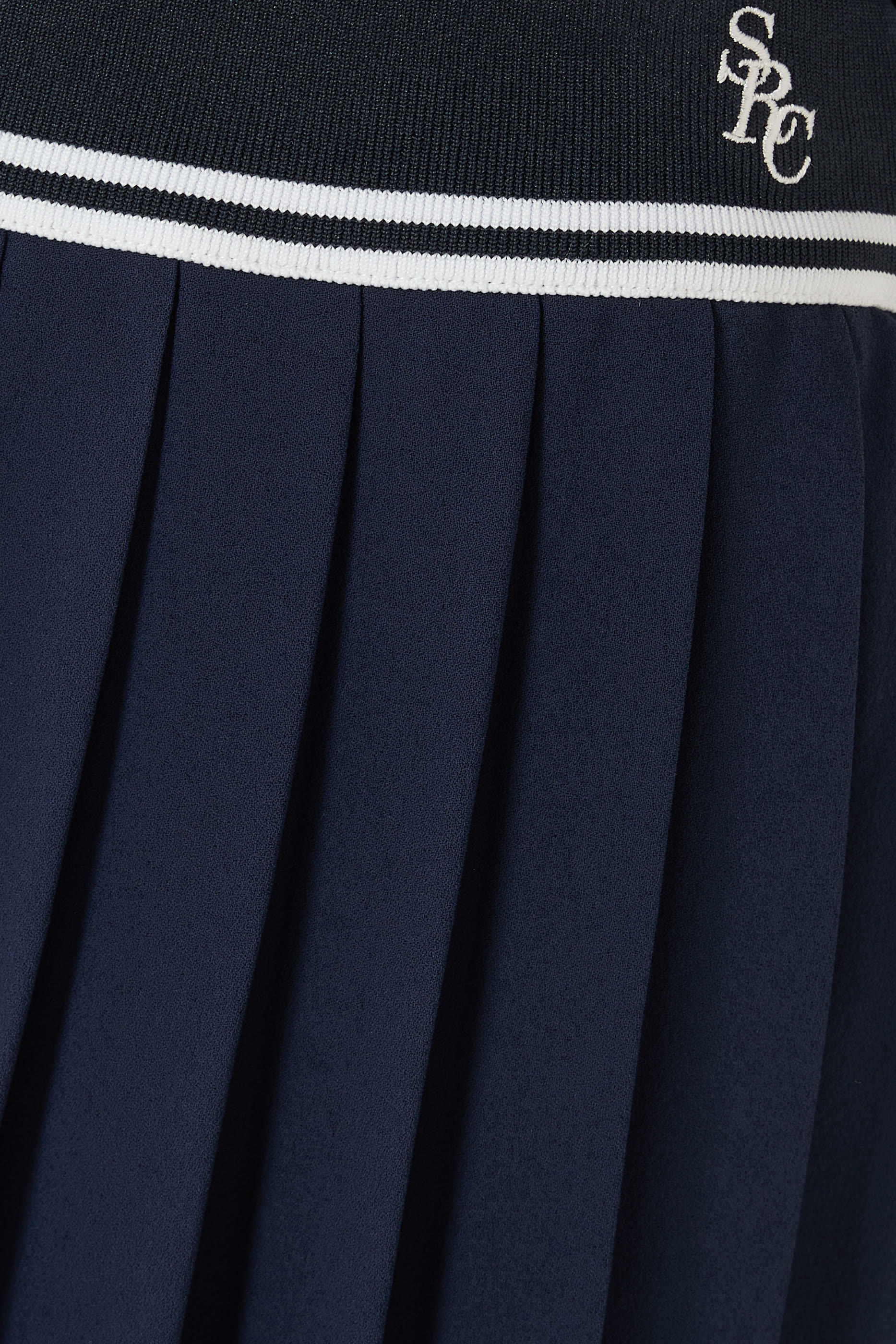 تنورة أبيغيل اس ار سي بشعار الماركة