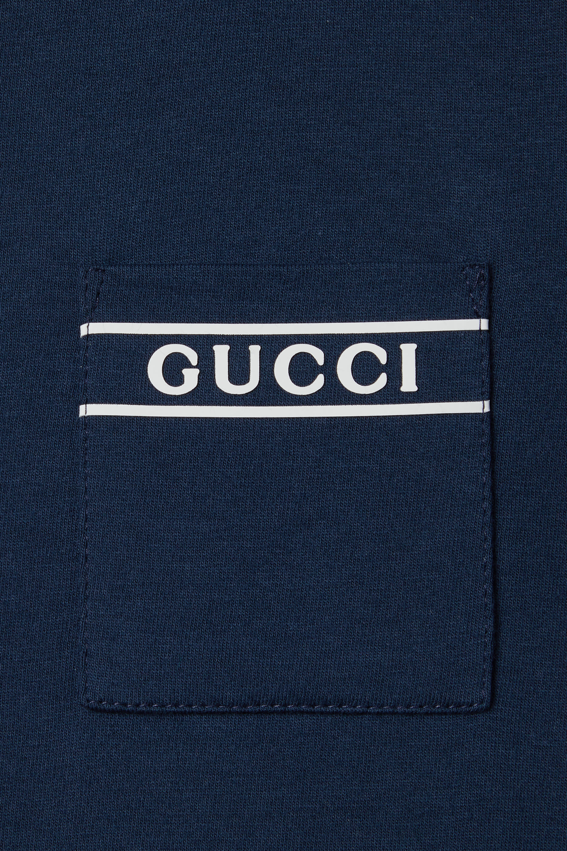 تيشيرت بشعار الماركة للأطفال