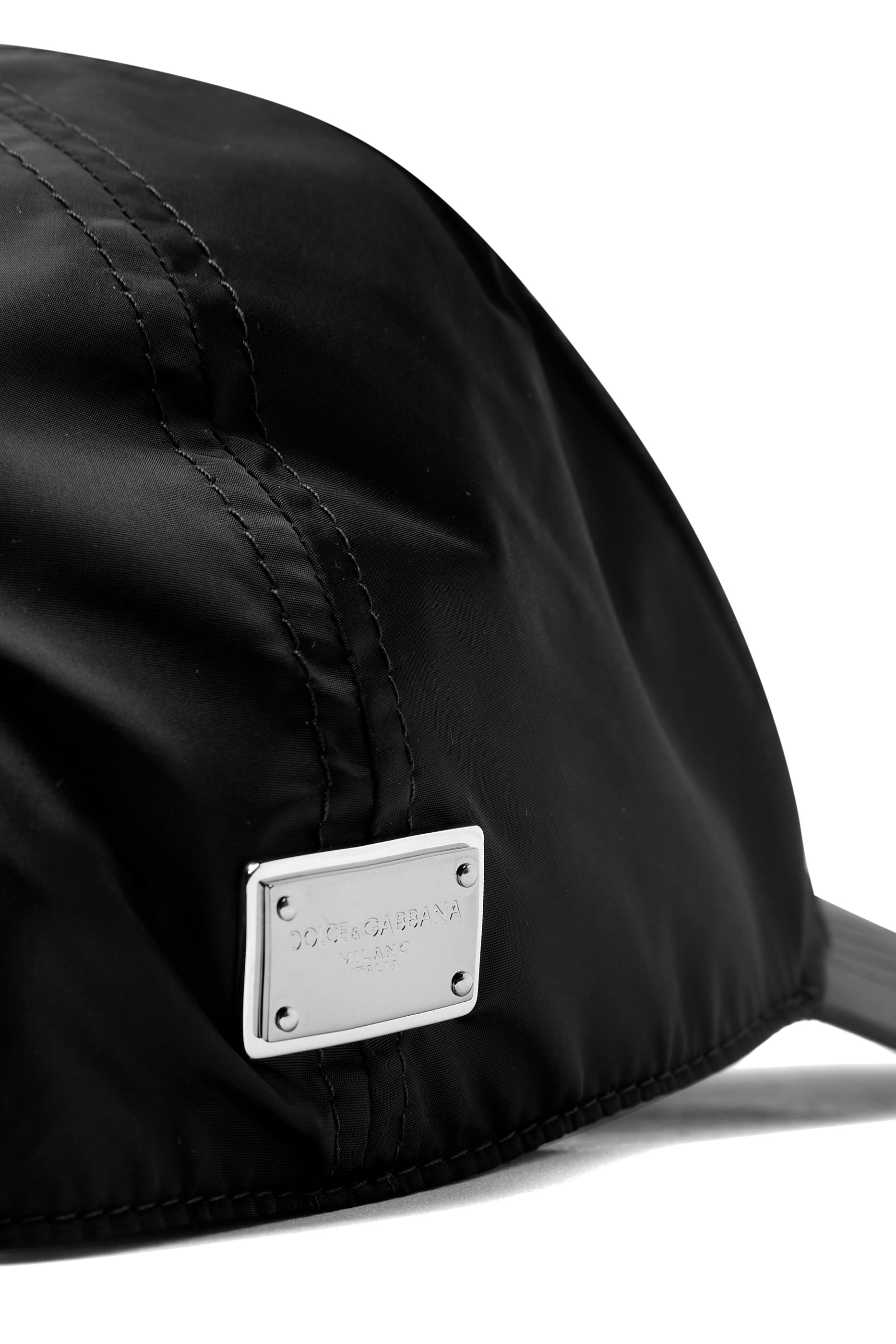 كاب بيسبول بشعار الماركة