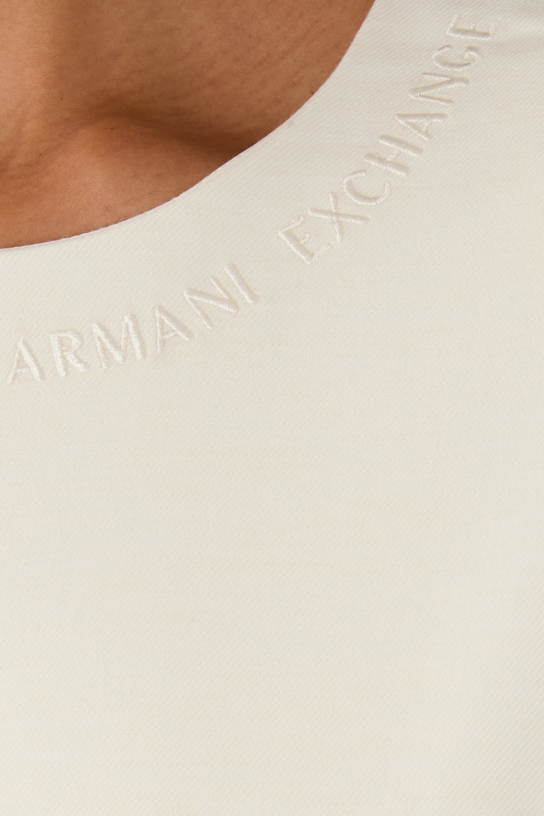 فستان قصير بقصة واسعة