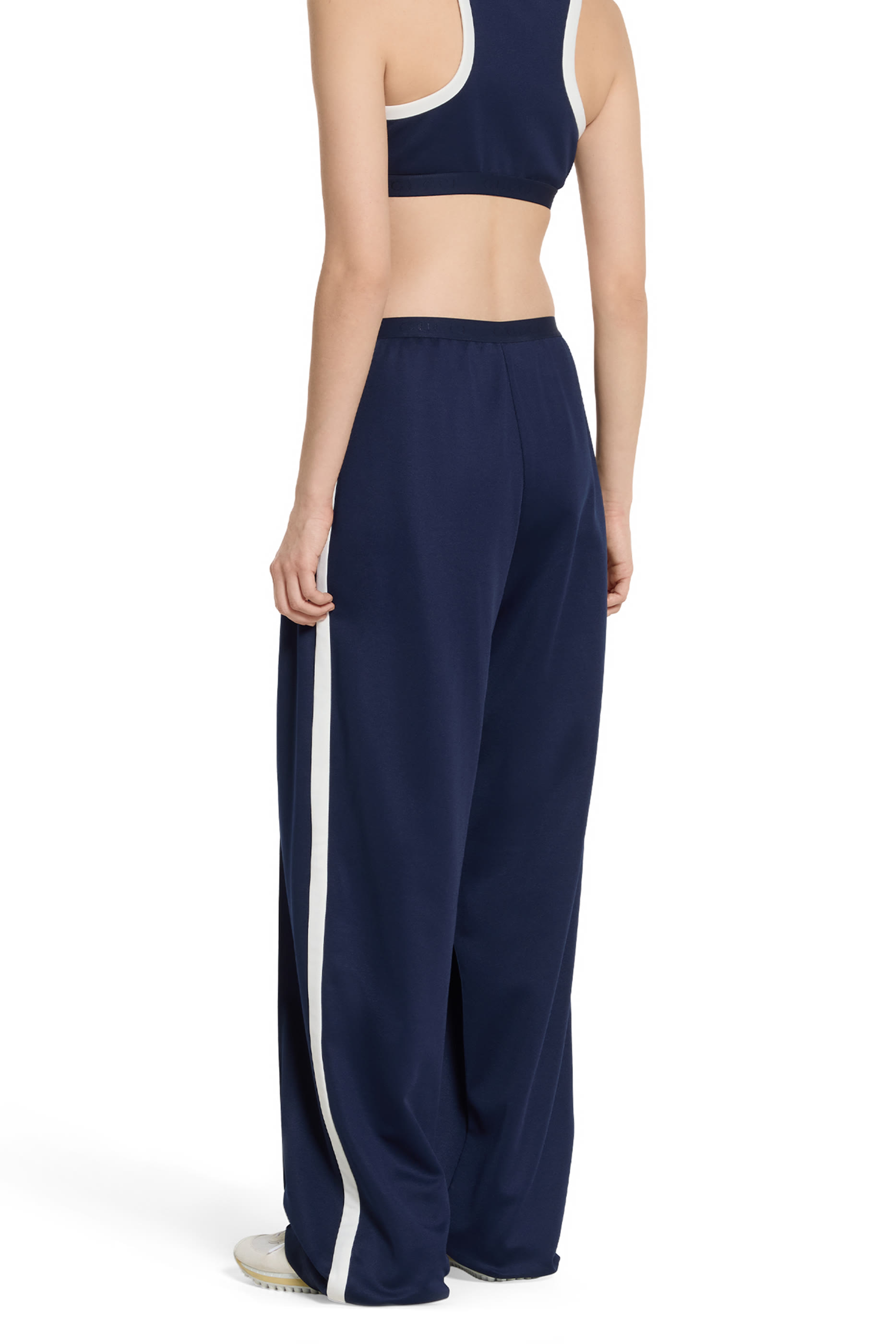 بنطال بشعار الماركة جيرسيه معالج