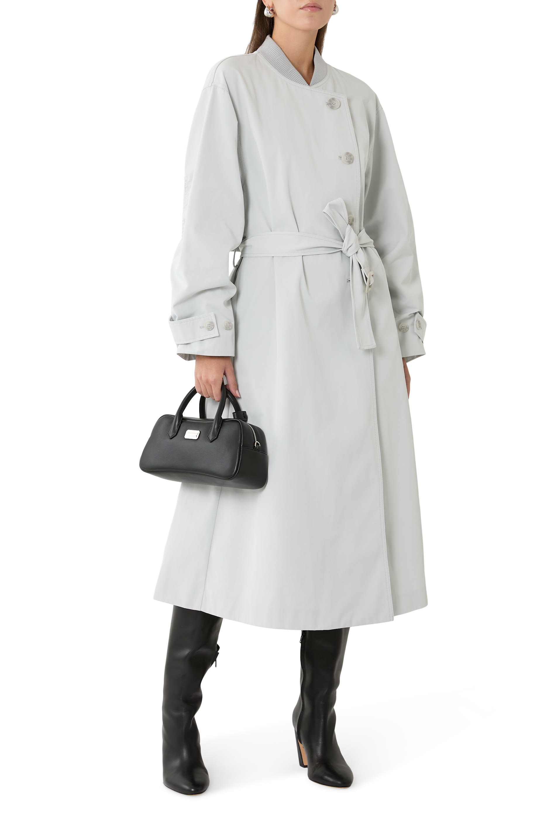 حقيبة يد بشعار الماركة جلد