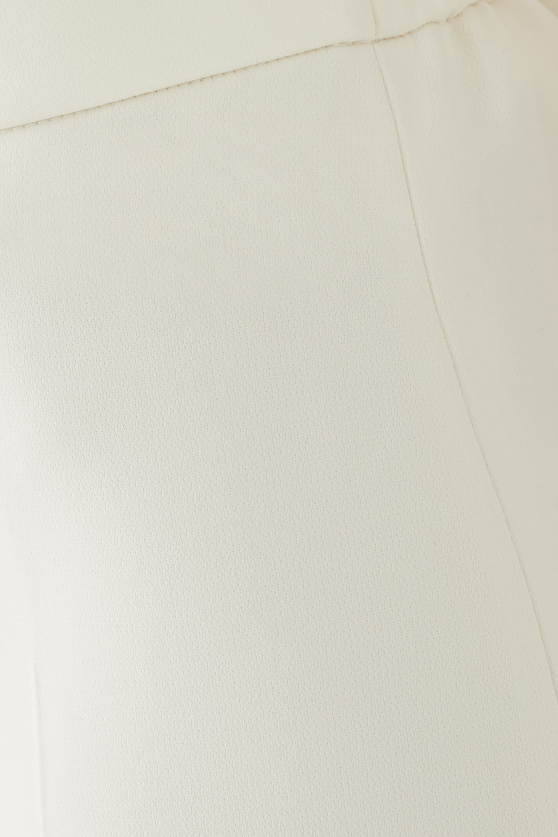 بنطال تريكا سهل الارتداء