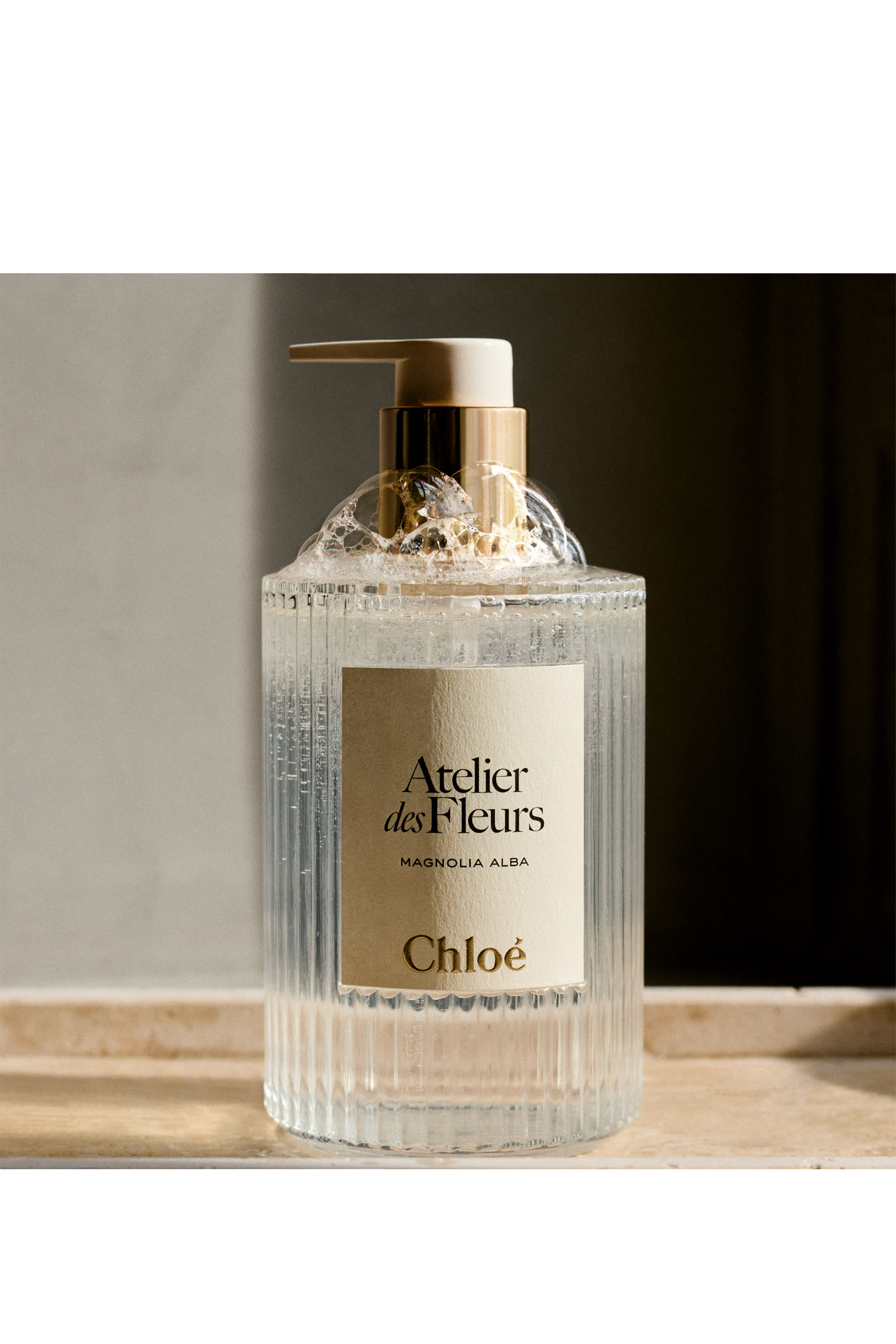 شاور جل ماغنوليا ألبا من مجموعة أتيليه ديه فلورز