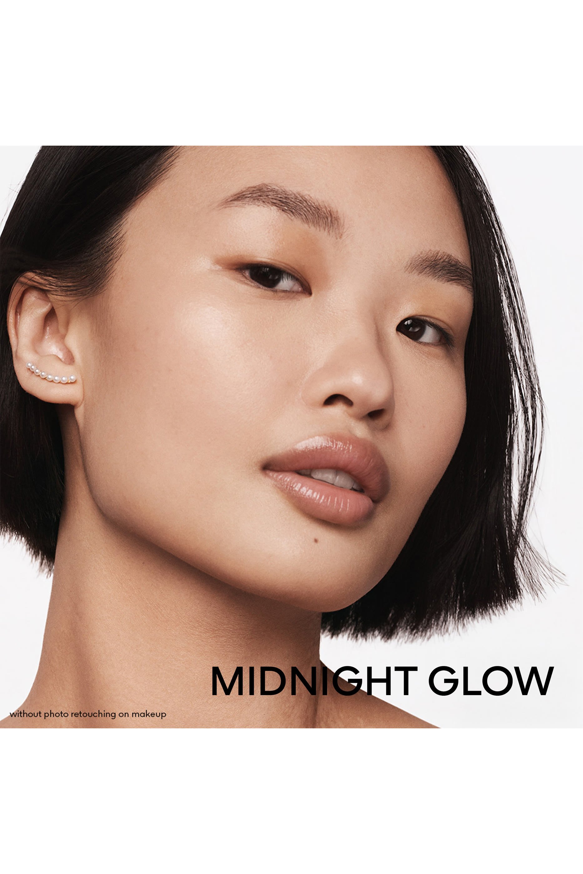 بودرة ميتيوريتس بتصميم لؤلؤ لتثبيت المكياج وإضاءة البشرة بإصدار للكريسماس