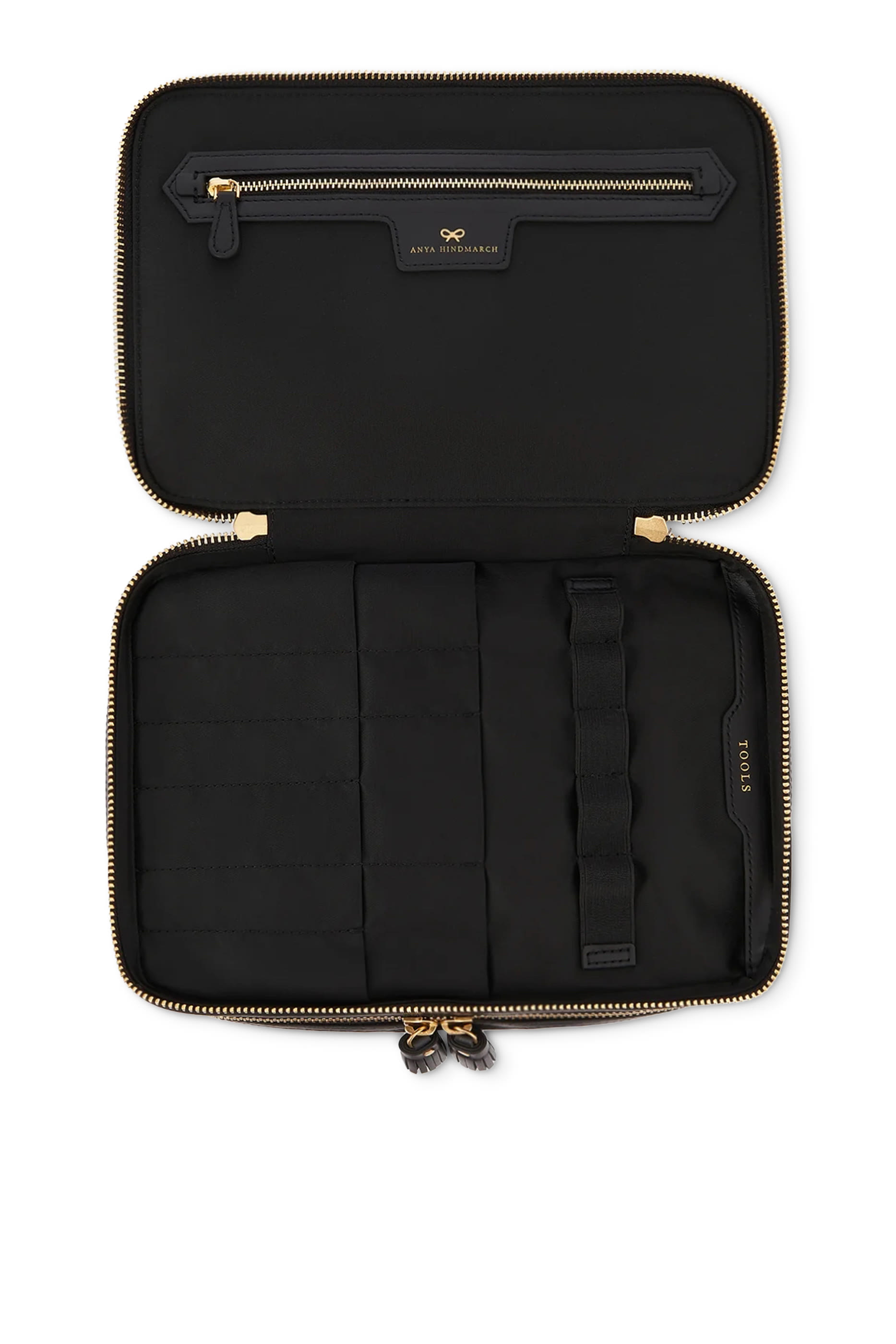 حقيبة بشعار الماركة لمجموعة مستحضرات التجميل