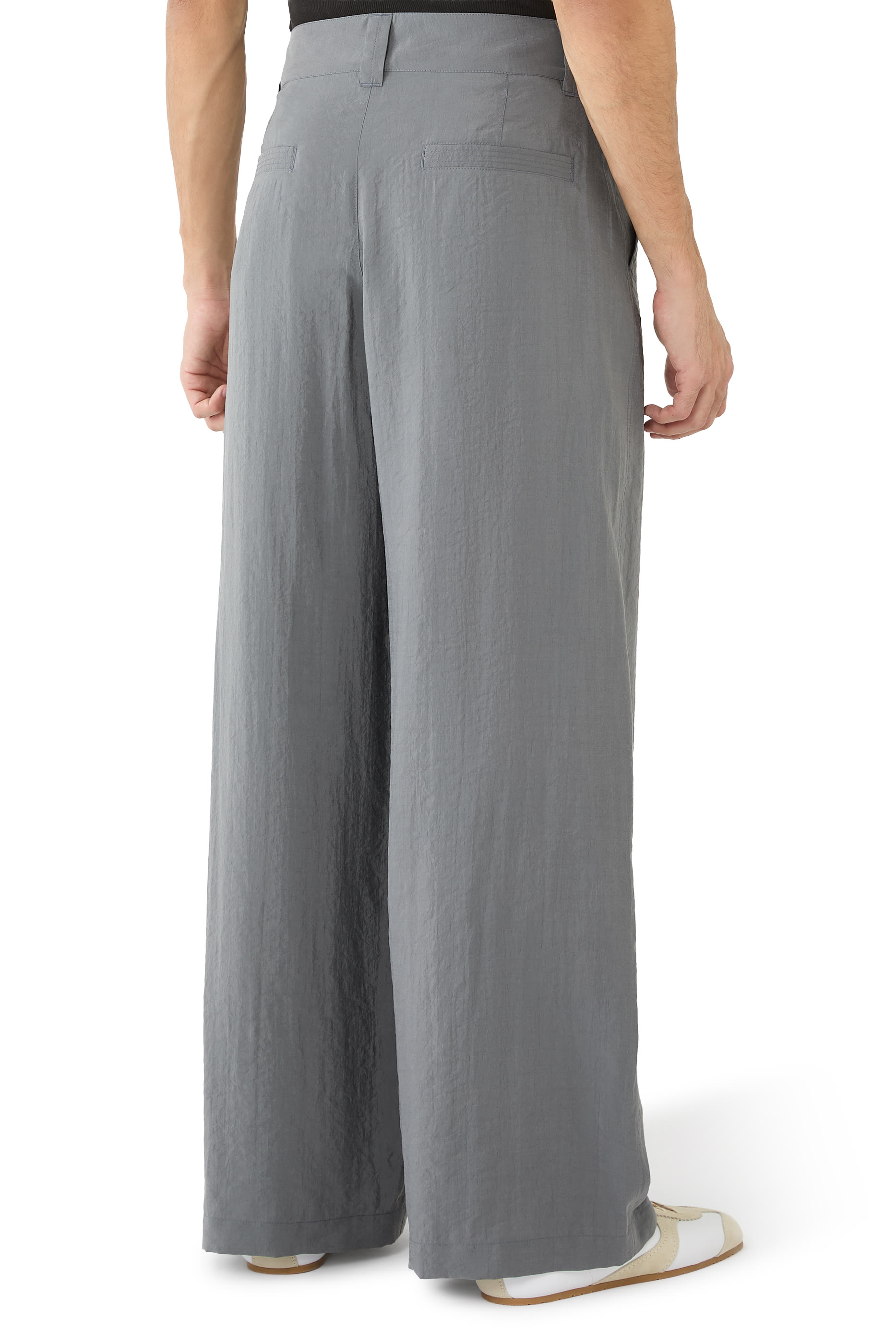 بنطال بقصة ساق مستقيمة