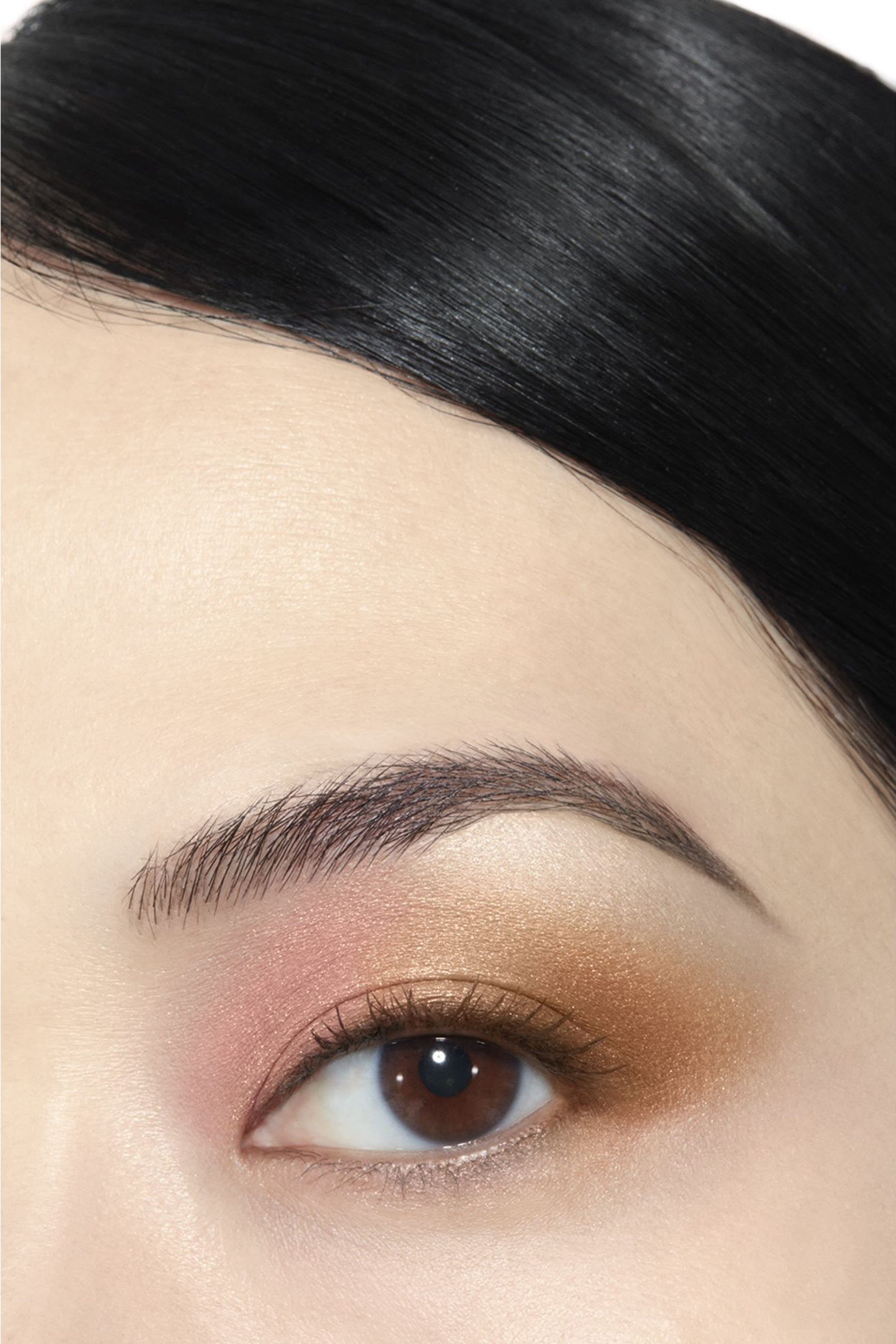 لوحة ظلال عيون وهايلايتر متعددة الاستعمالات Chanel Jeux De Lumières