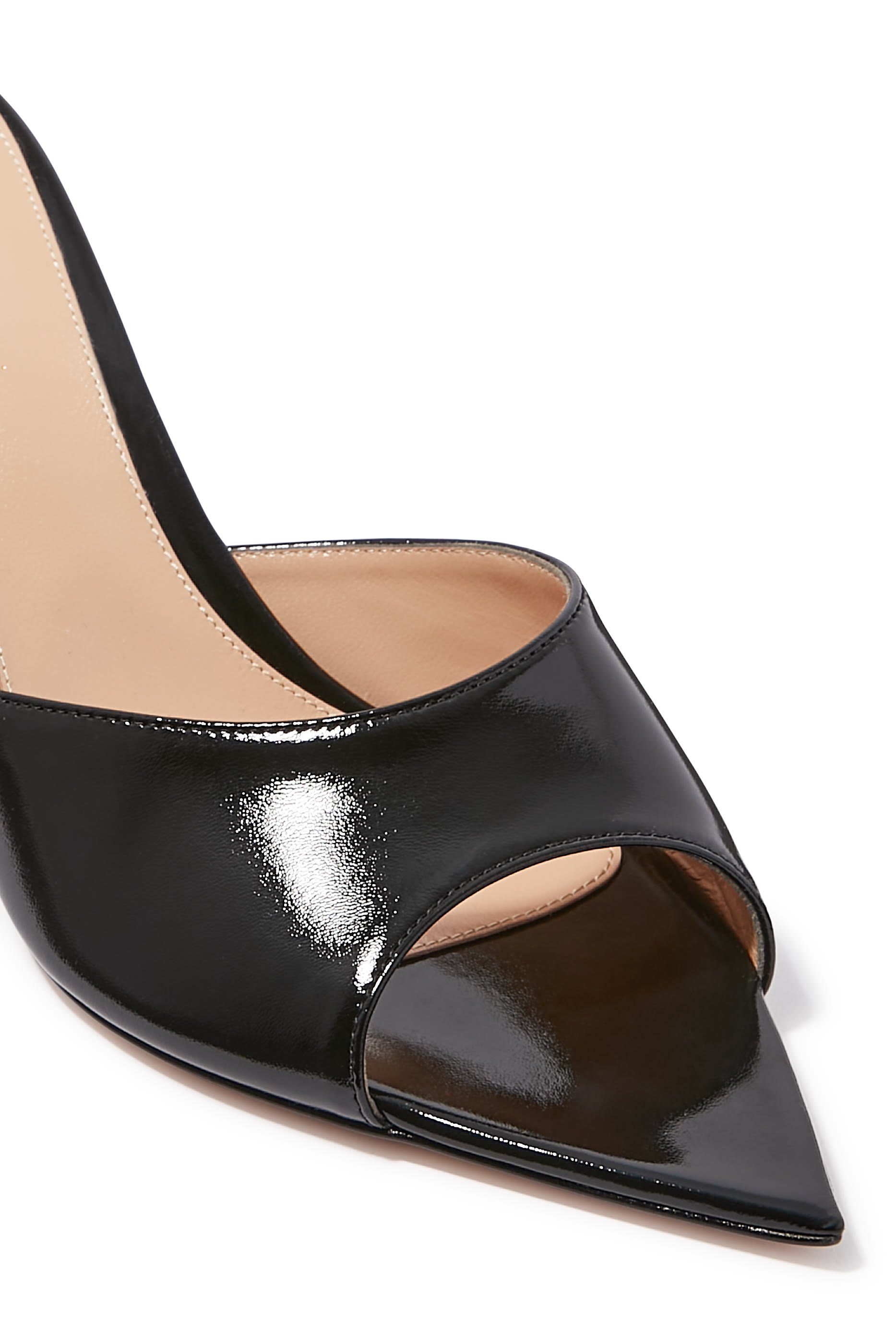 حذاء إيل 70 مفتوح جلد لامع