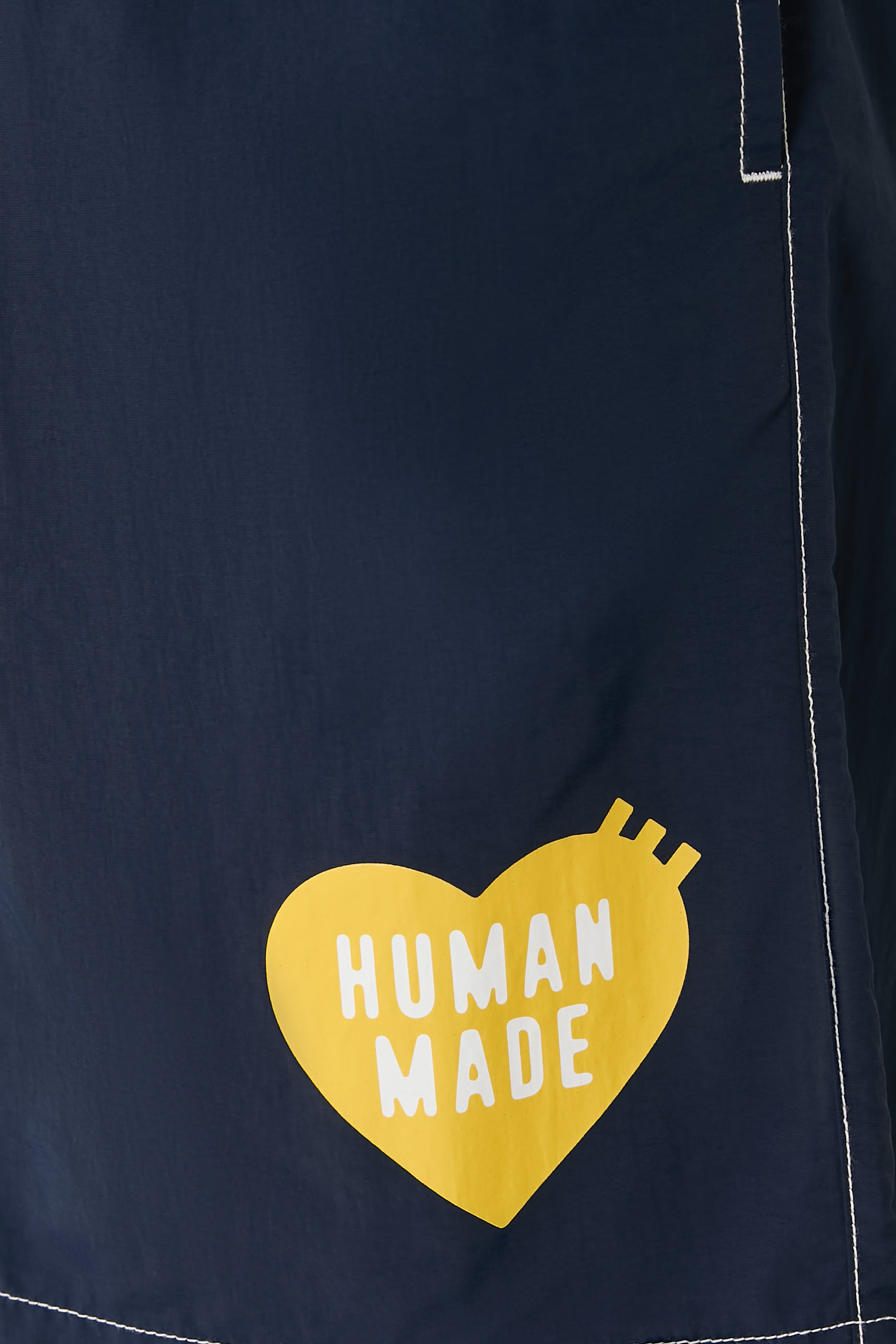 شورت سباحة بشعار الماركة