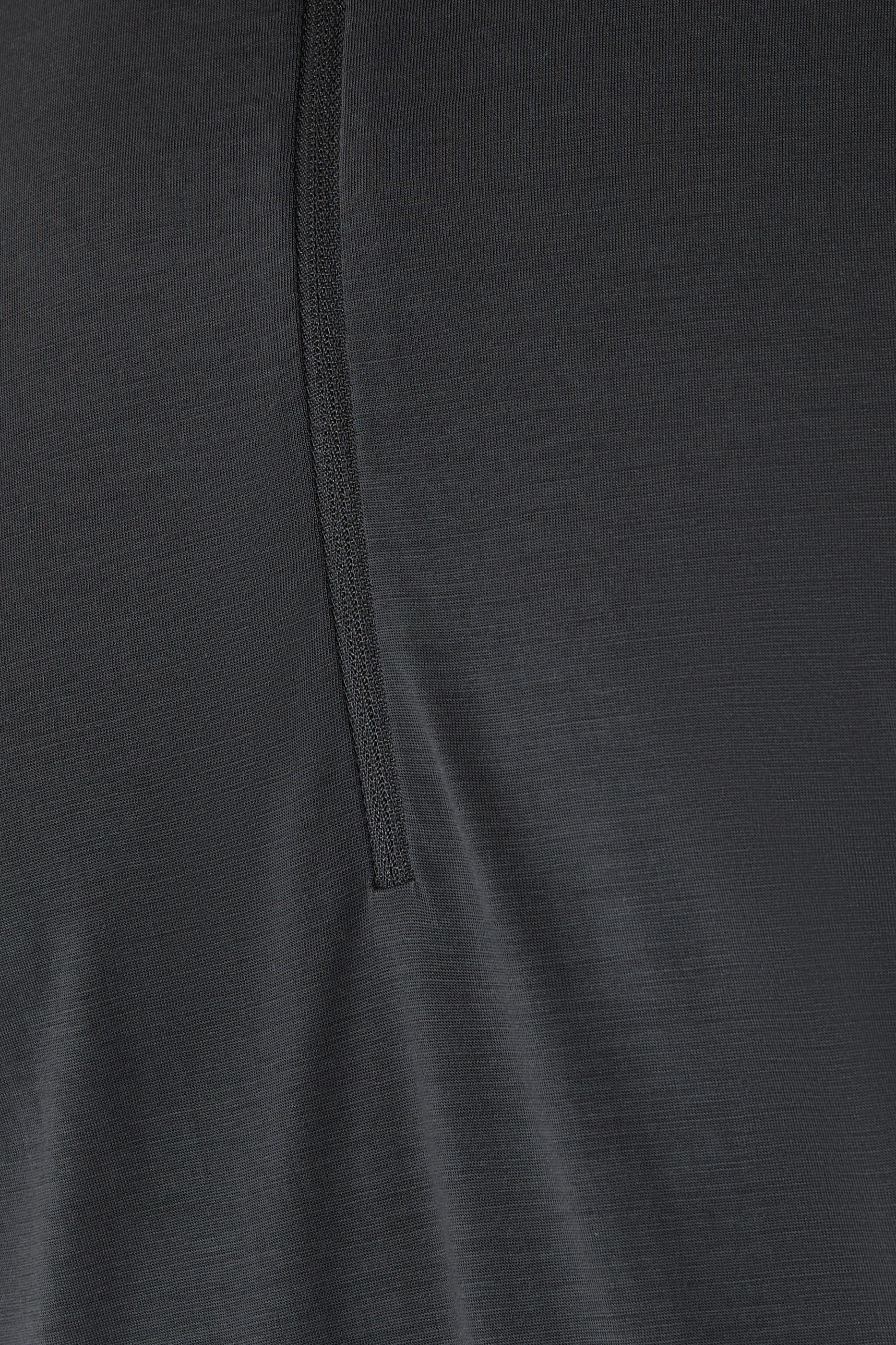 تيشيرت بأكمام طويلة ونصف سحاب