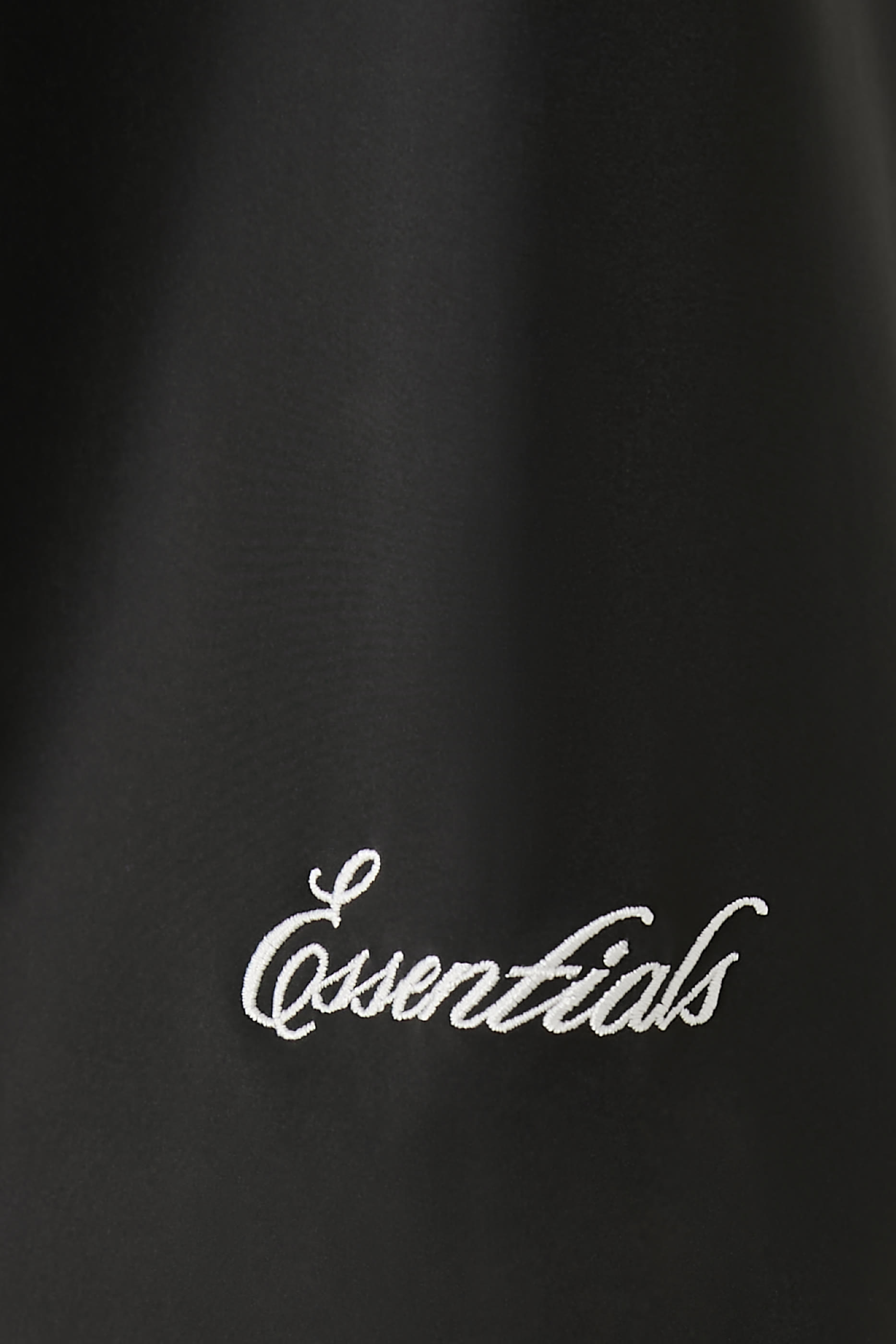 جاكيت سبورت بياقة عالية