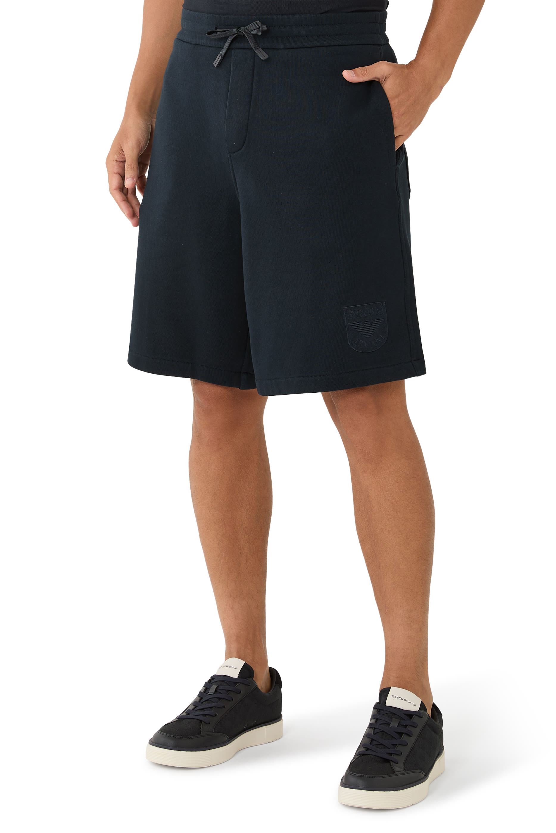 شورت بشعار الماركة تيري فرينتش