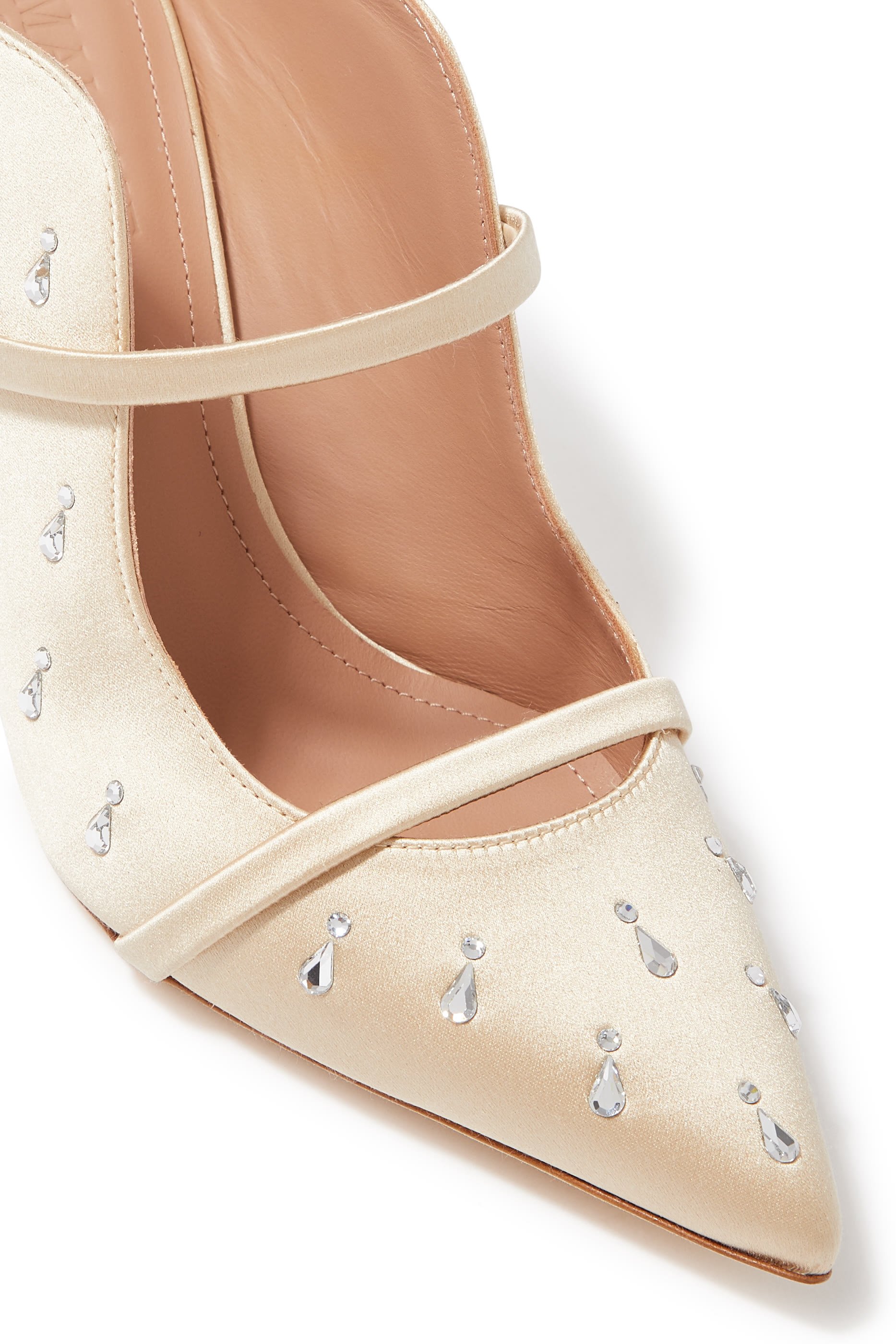 حذاء مورين 85 مفتوح من الخلف بمقدمة مدببة مرصع بالكريستال