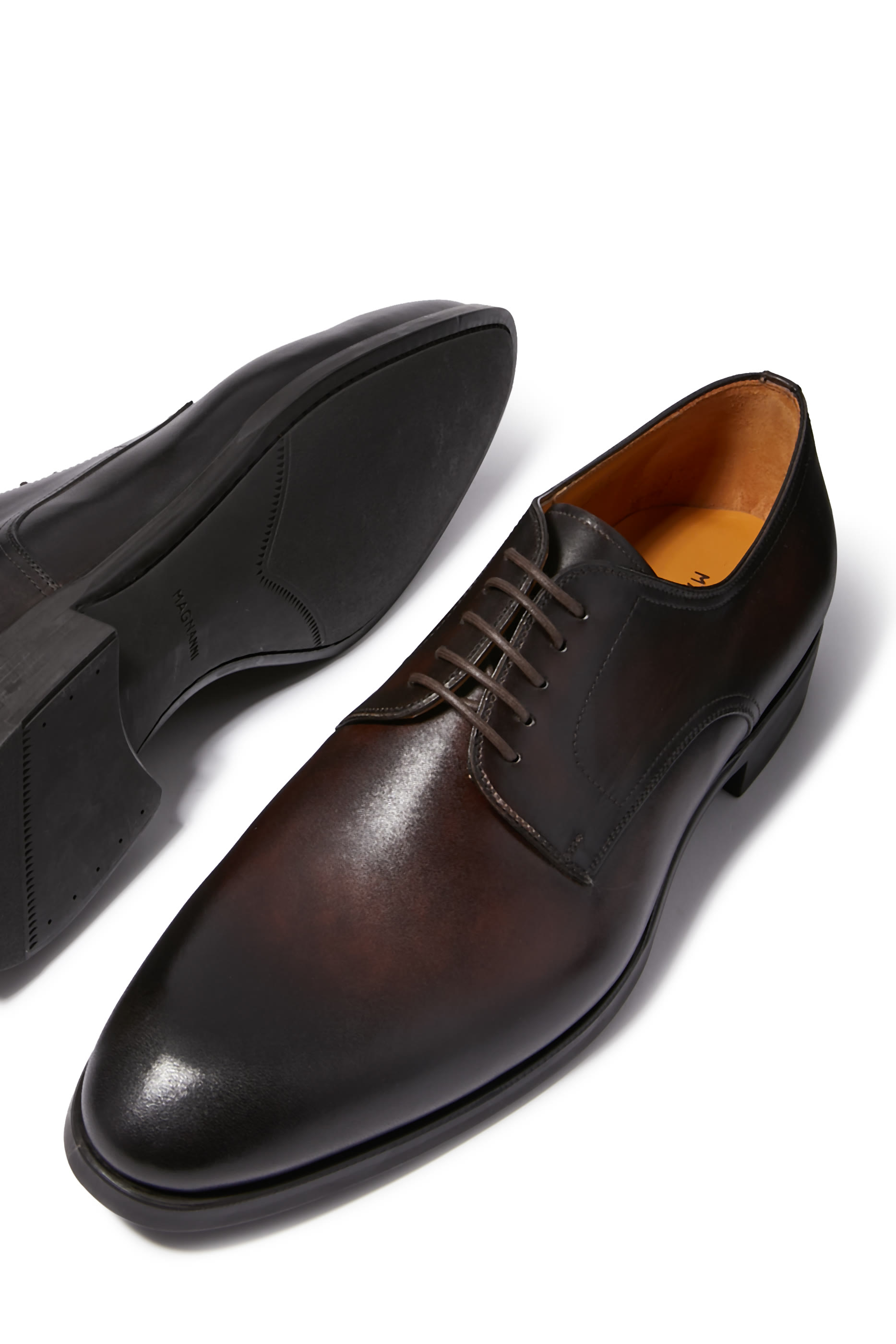 حذاء ماديسون برباط إغلاق