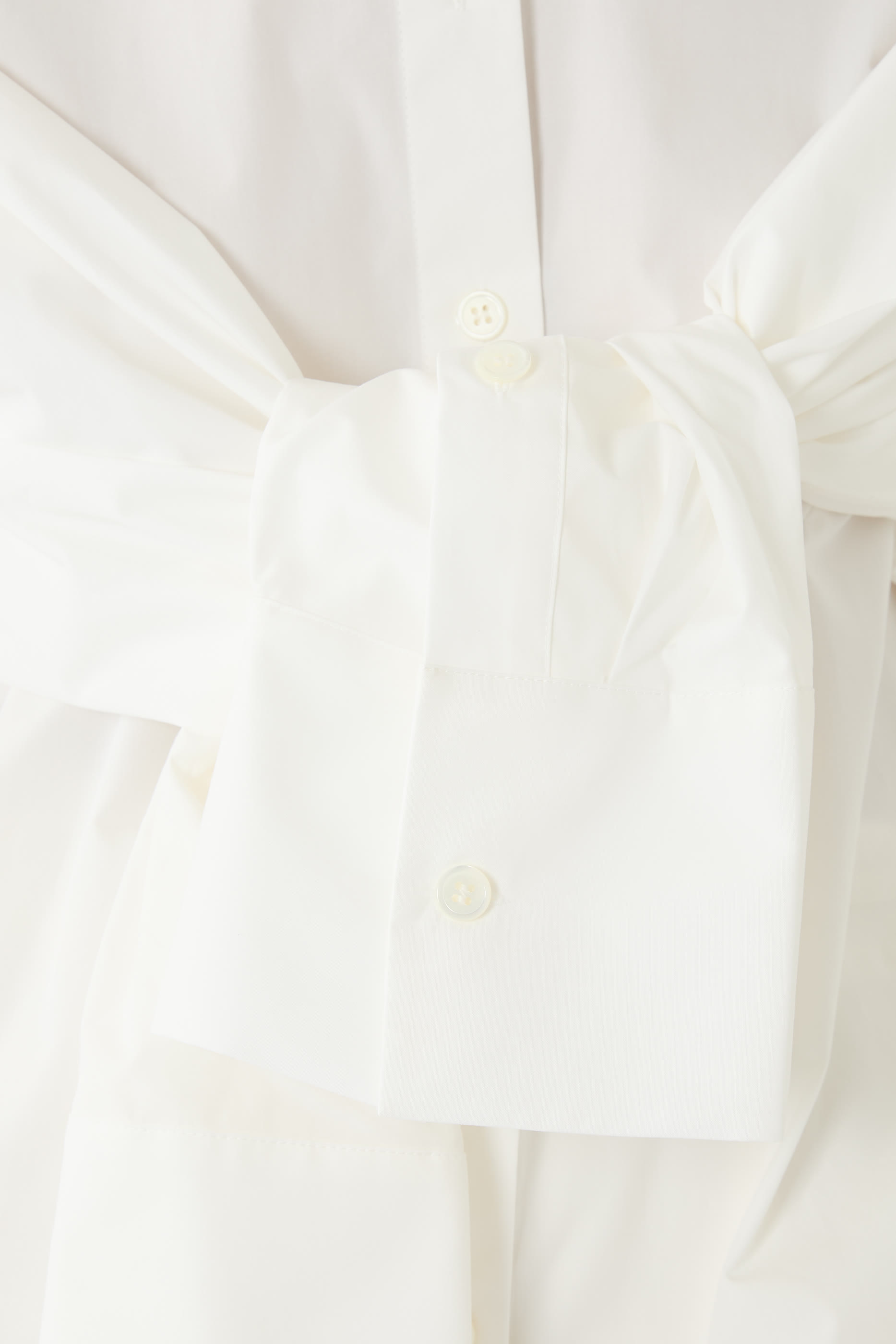 قميص بنمط فيست بوبلين وحرير