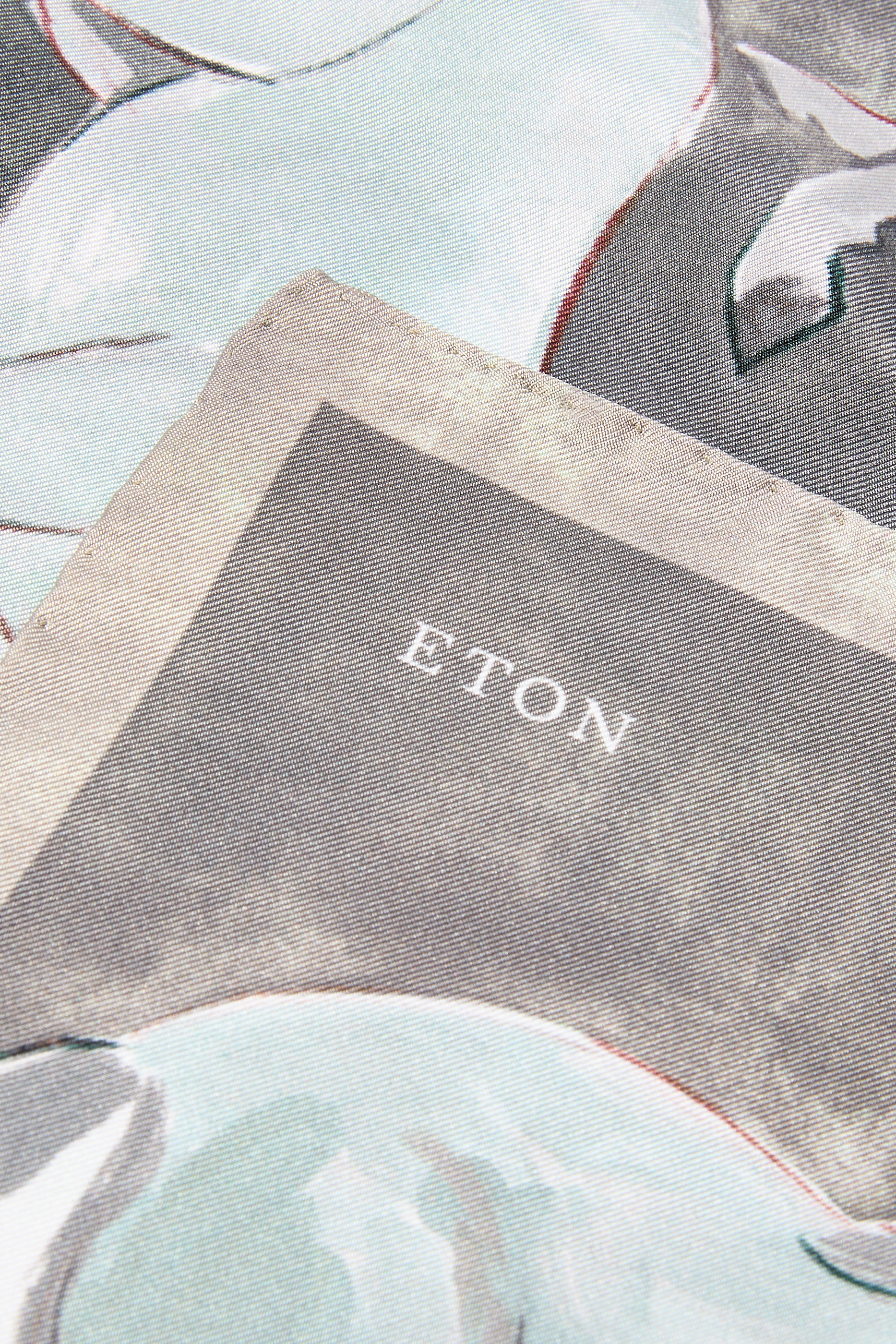 منديل جيب بنقشة حصان حرير