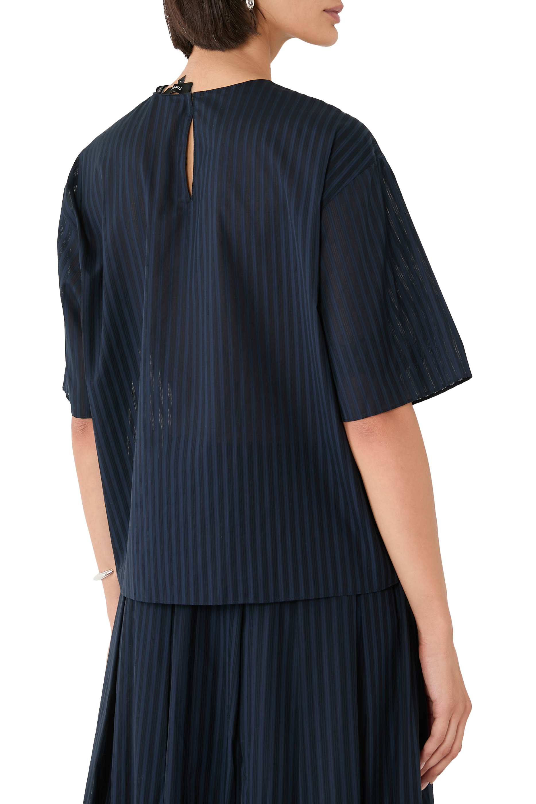 تيشيرت بقصة مربعة قطن