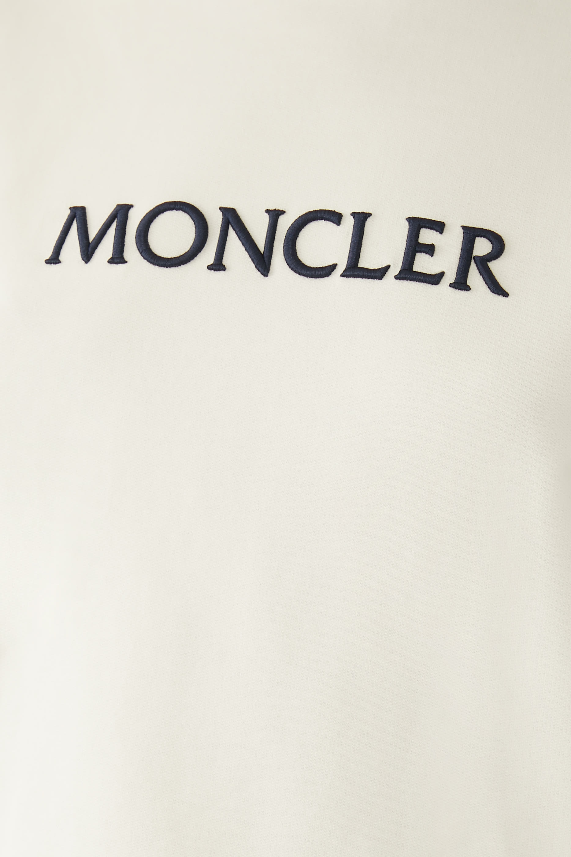 سويت شيرت بتطريز شعار الماركة