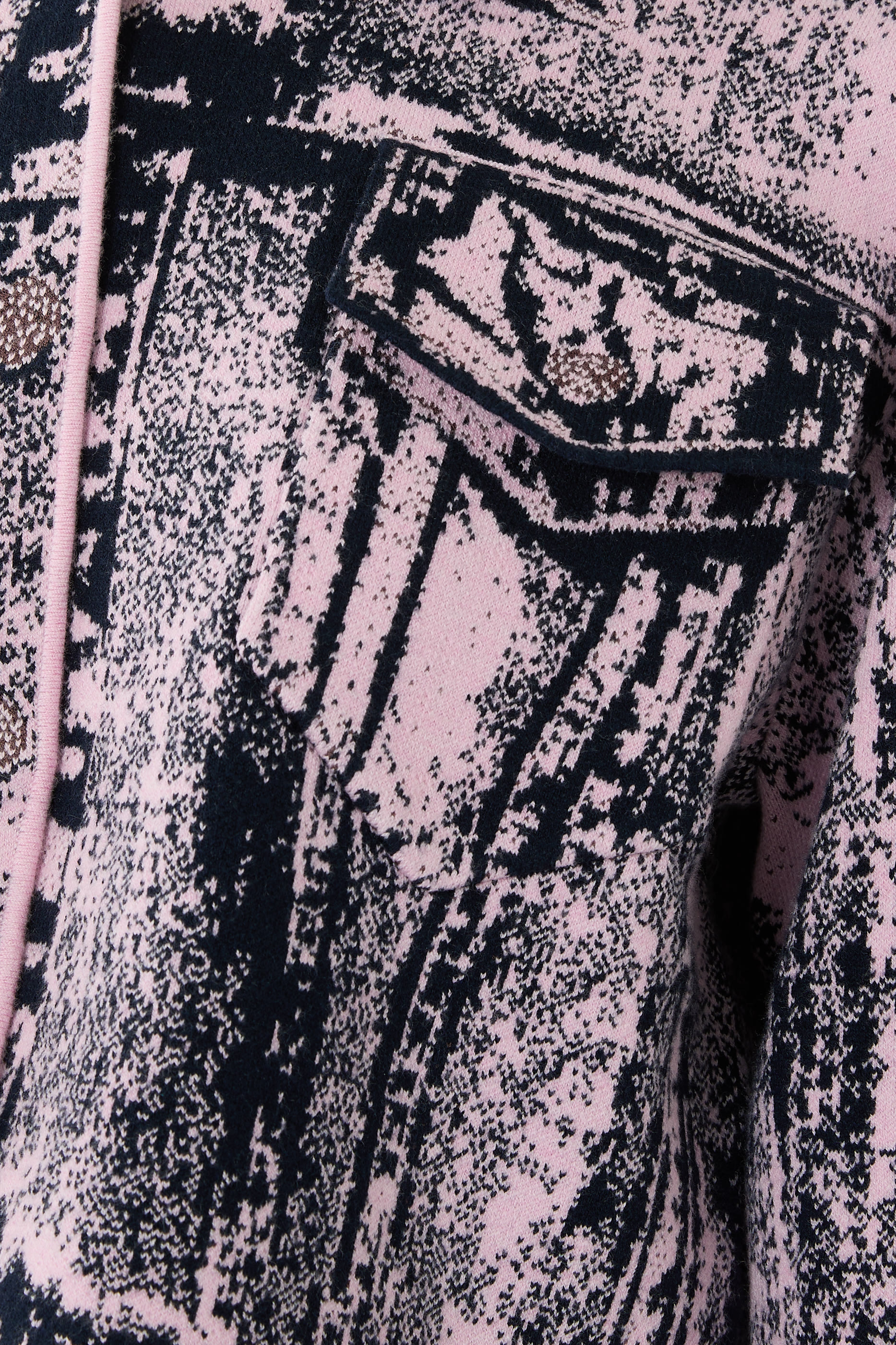 جاكيت هانا بطبعات وقصة فضفاضة دنيم