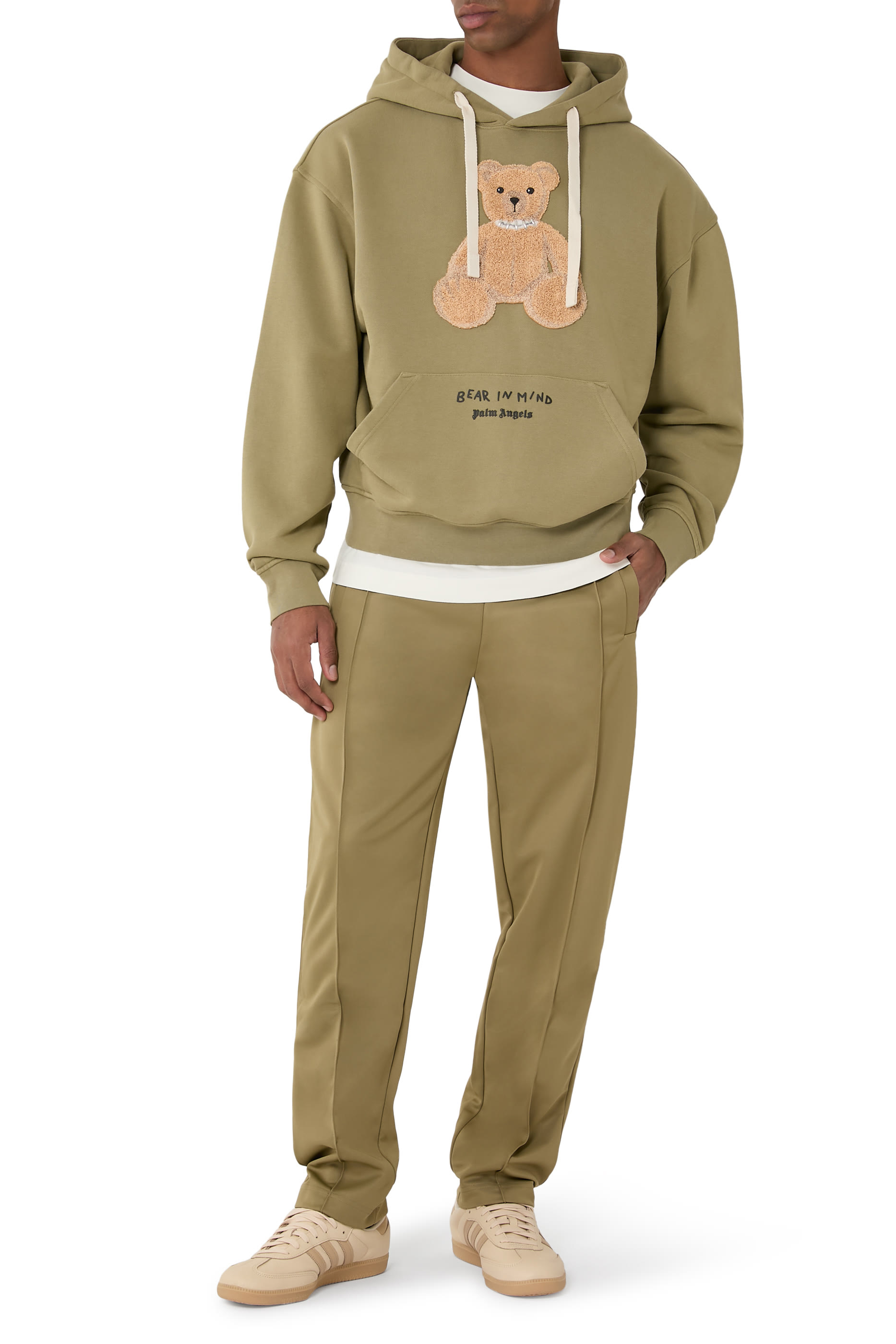 هودي مزين بعبارة بير ان مايند