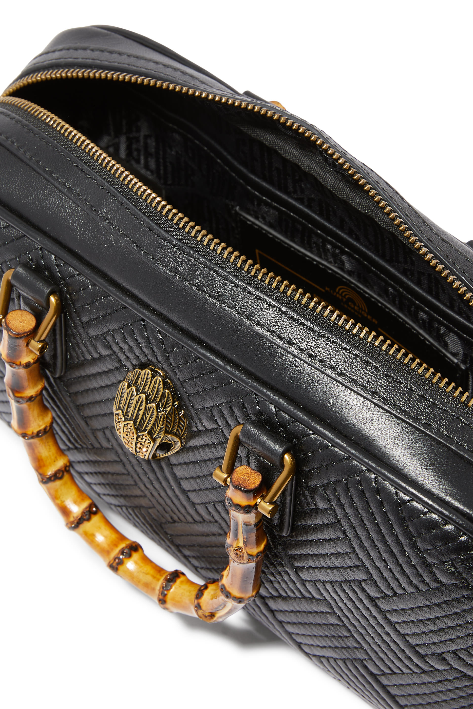 حقيبة كروس بودي كنسينغتون صغيرة بتصميم مربع حقيبة كروس بودي كنسينغتون صغيرة بتصميم مربع