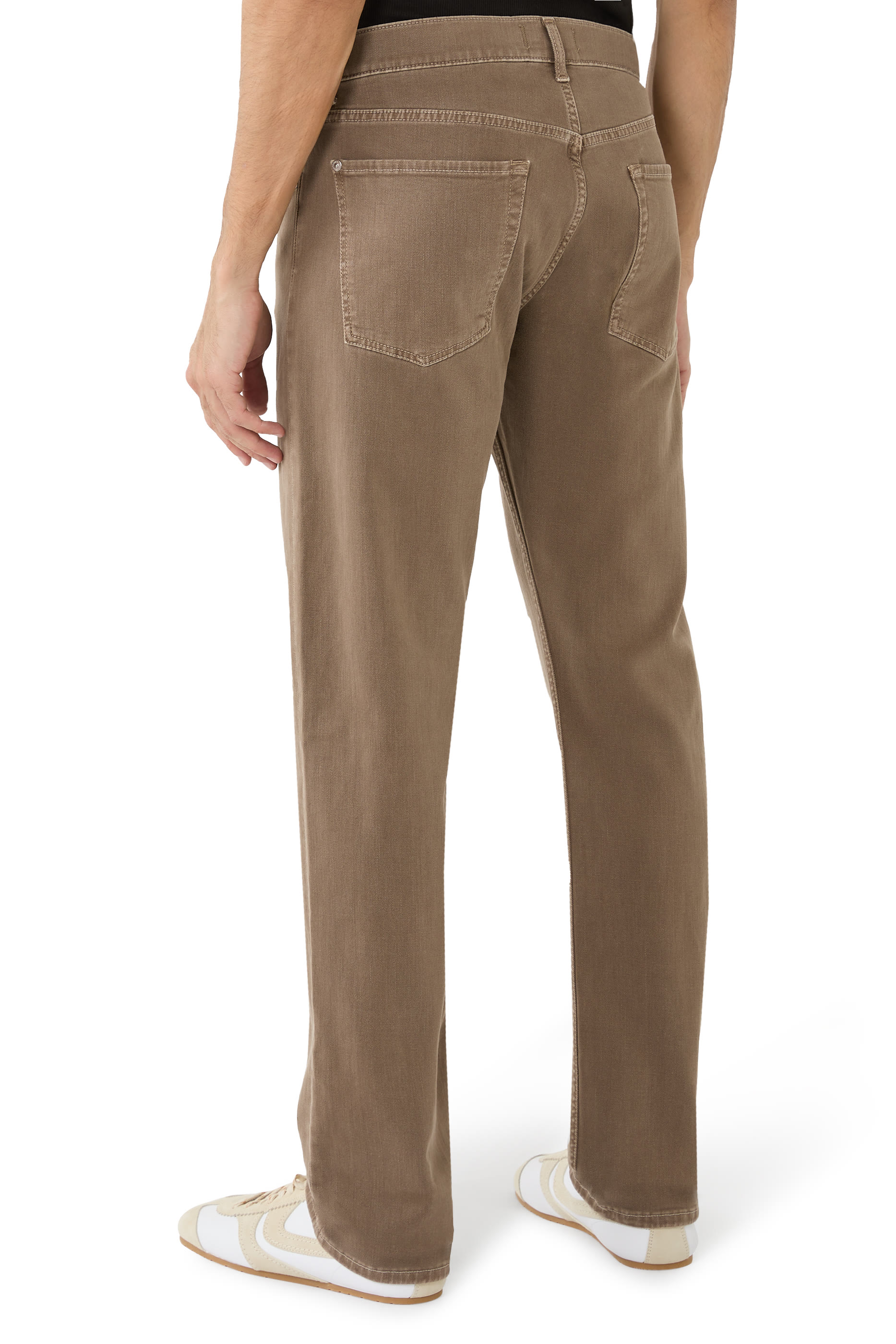 بنطال بقصة ساق مستقيمة