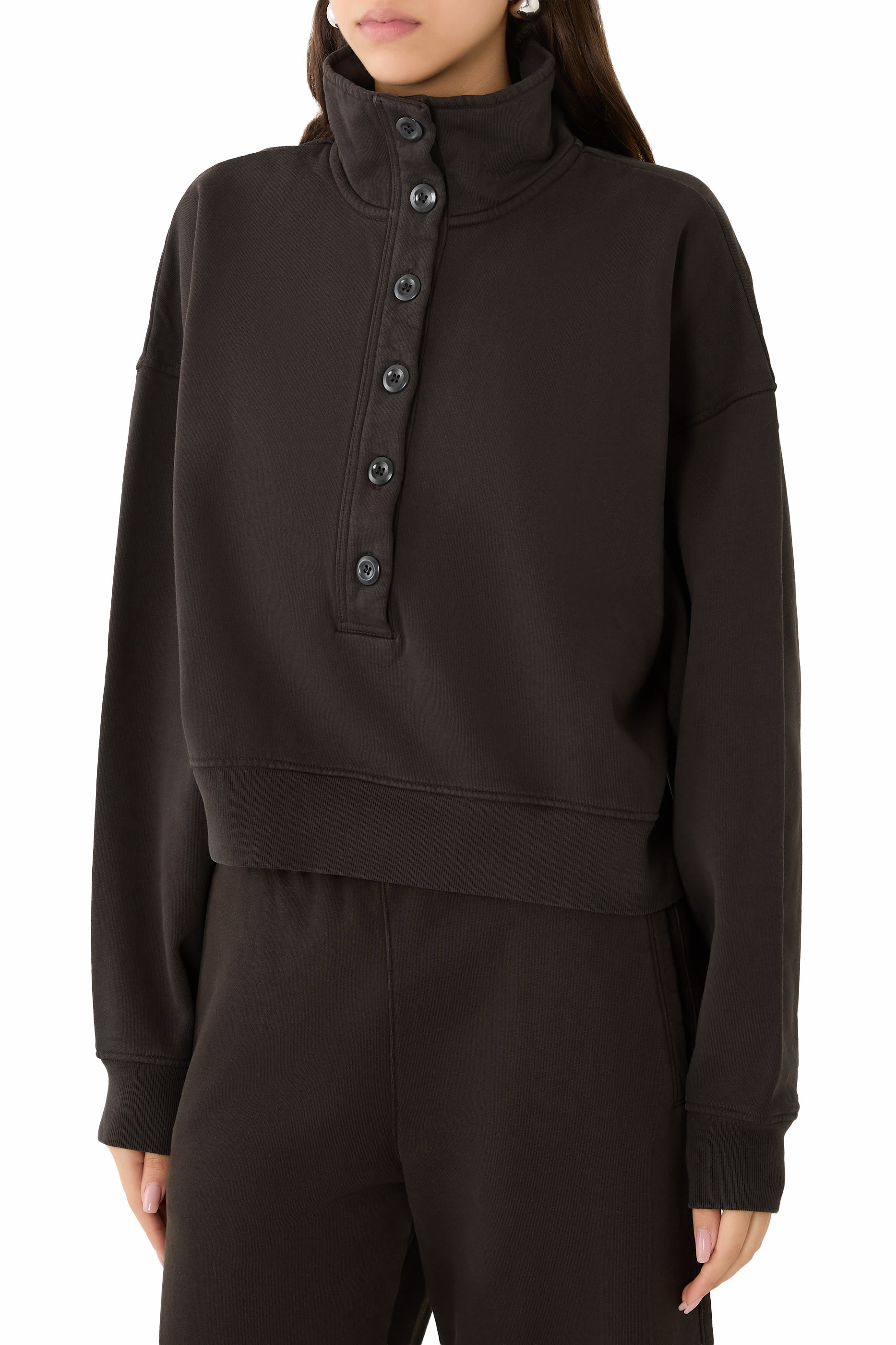 سويت شيرت ميريل بياقة تفاصيل عالية