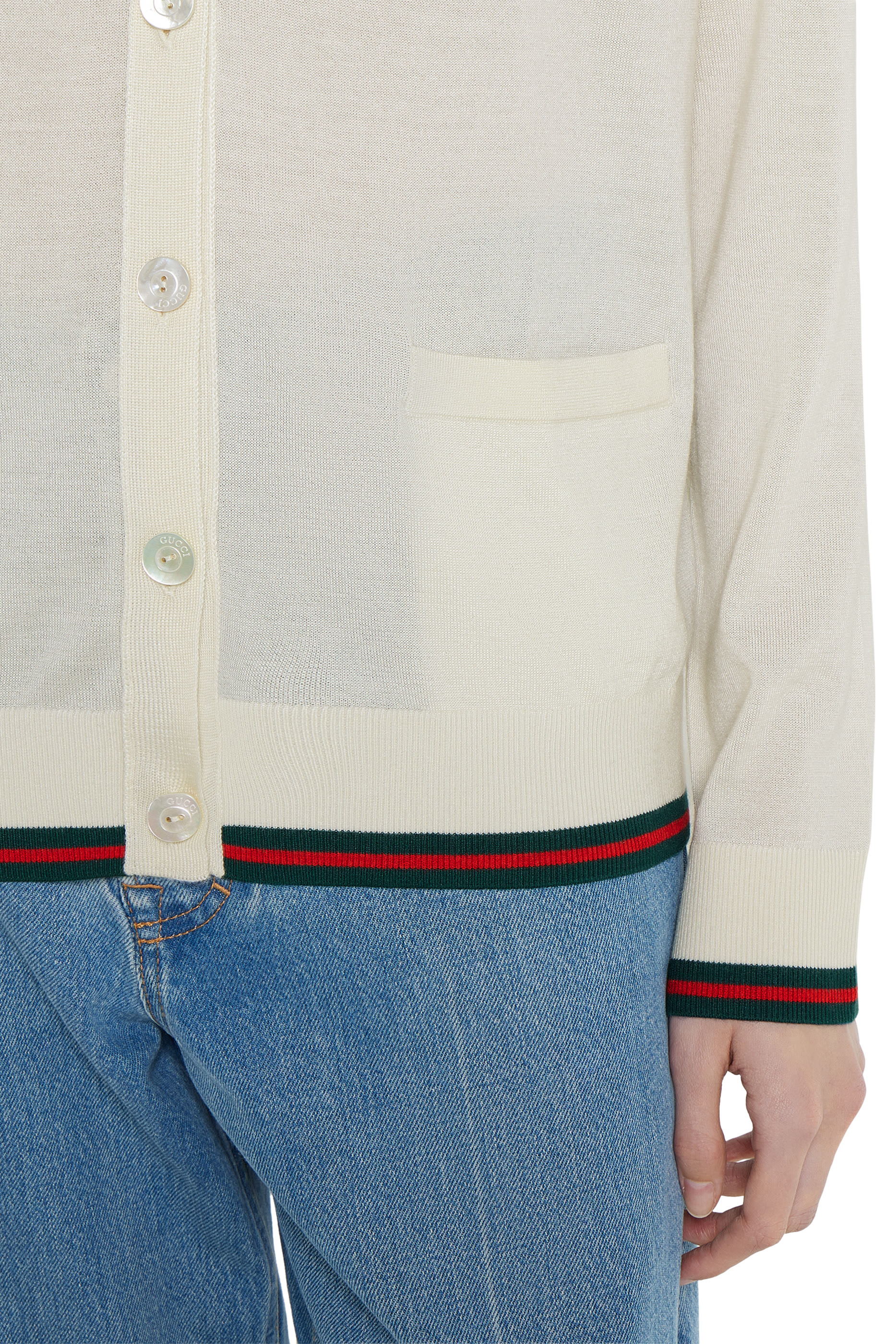 كارديجان حرير وكشمير فائق النعومة