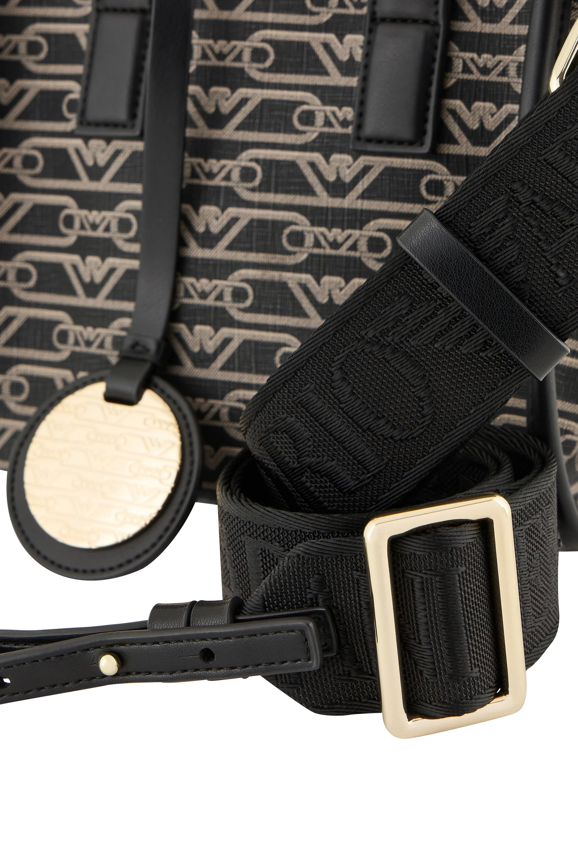 حقيبة يد بنقشة شعار الماركة