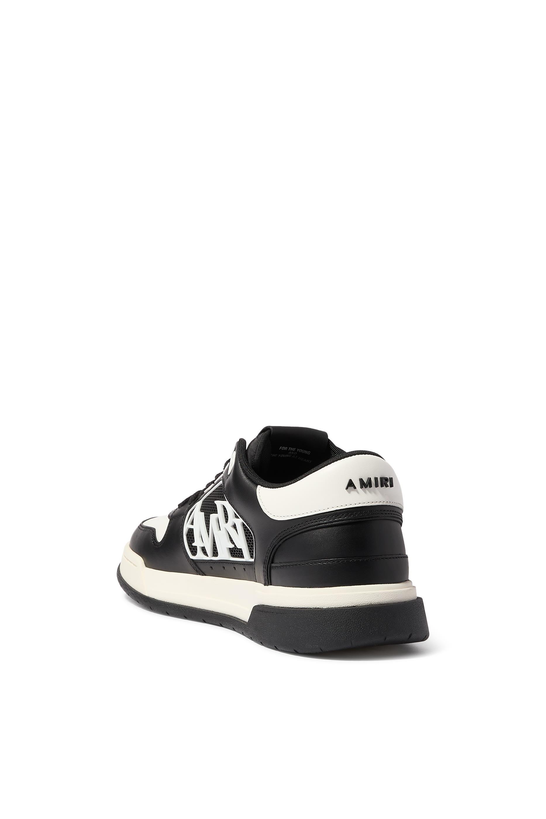 سنيكرز كلاسيكي بكاحل منخفض