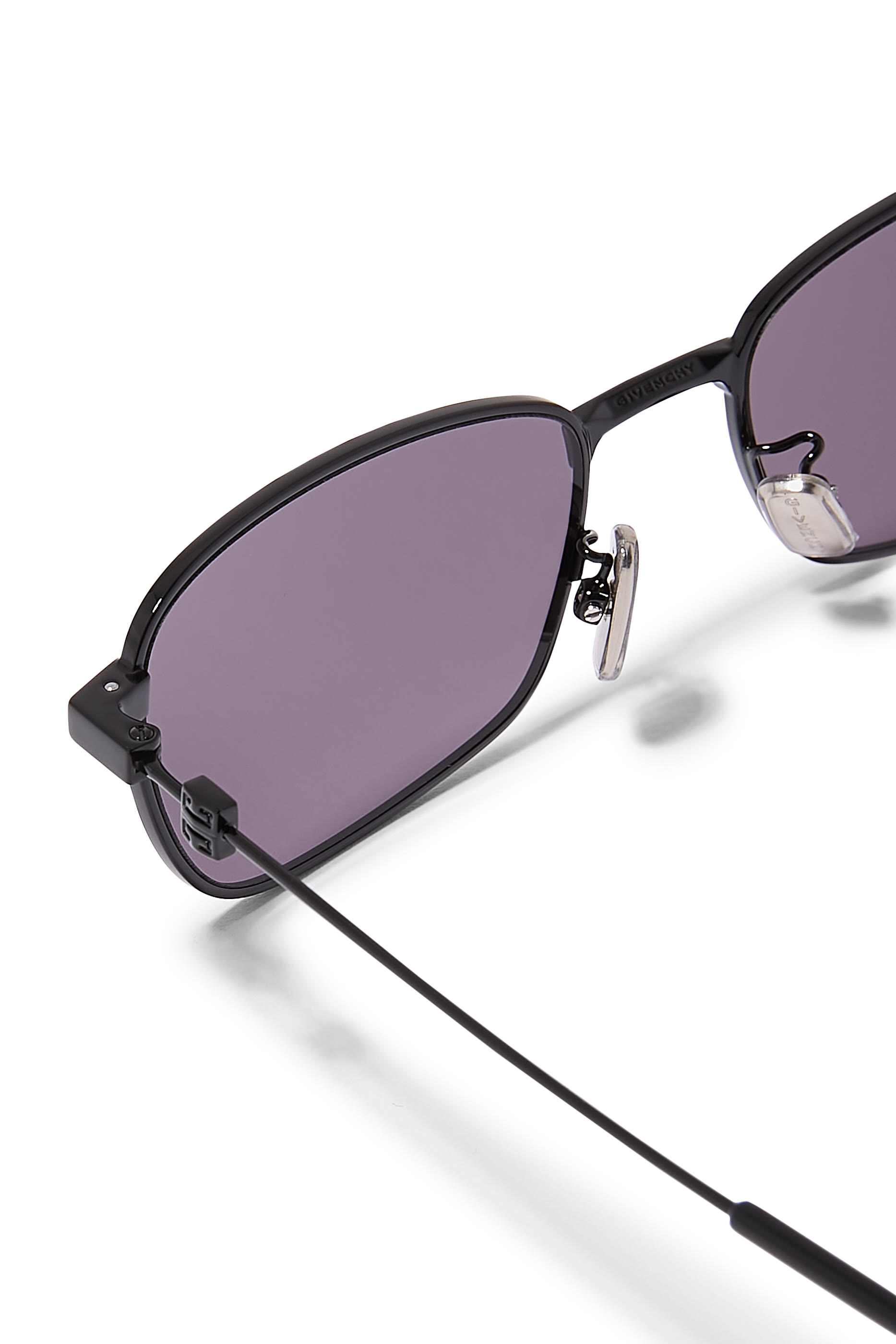 نظارة شمسية سبيد مزينة بشعار الماركة