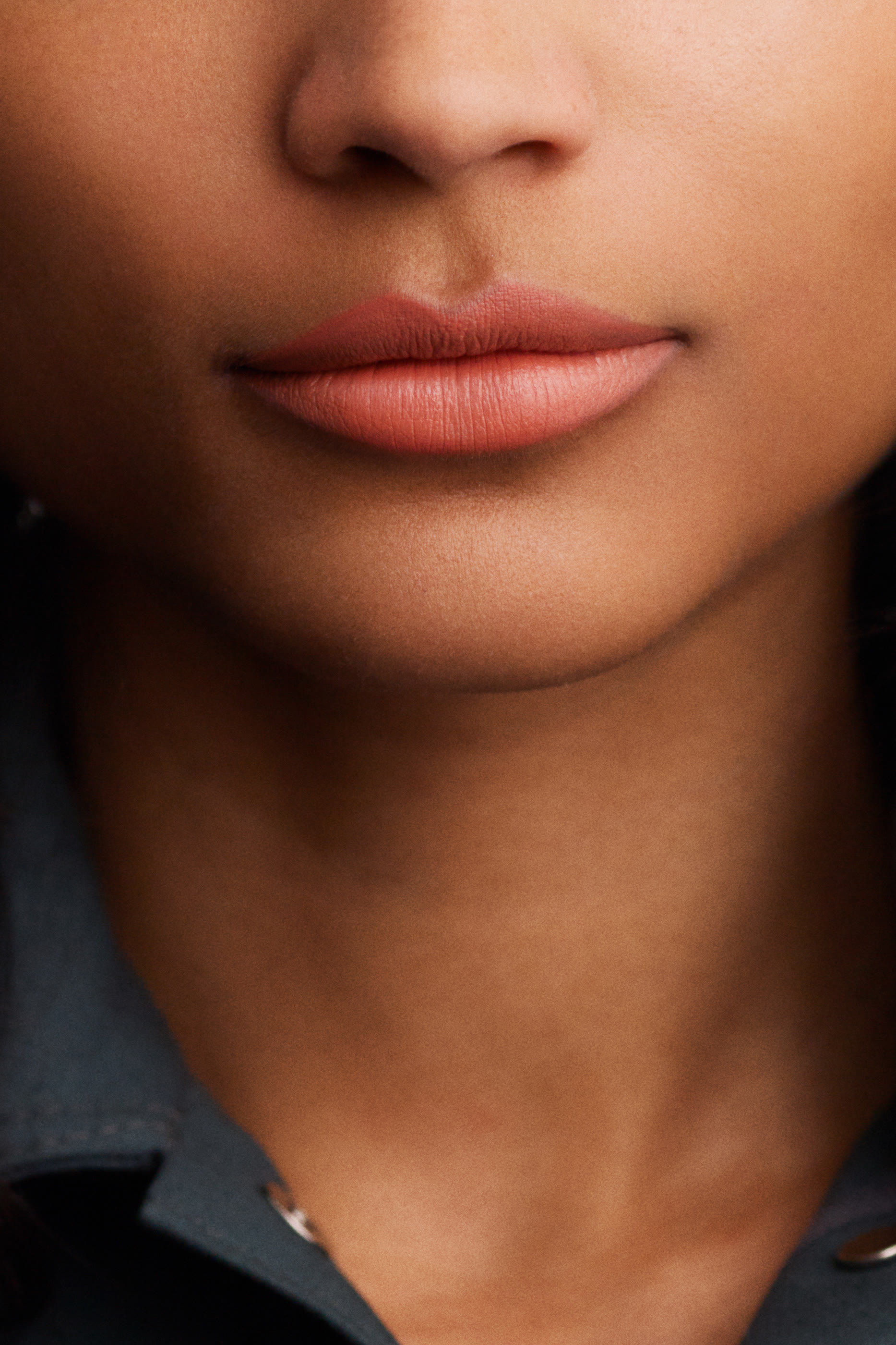 مجموعة أحمر الشفاه Rouge Herm&egrave;s, عبوة لإعادة ملء أحمر الشفاه بتركيبة ساتانية