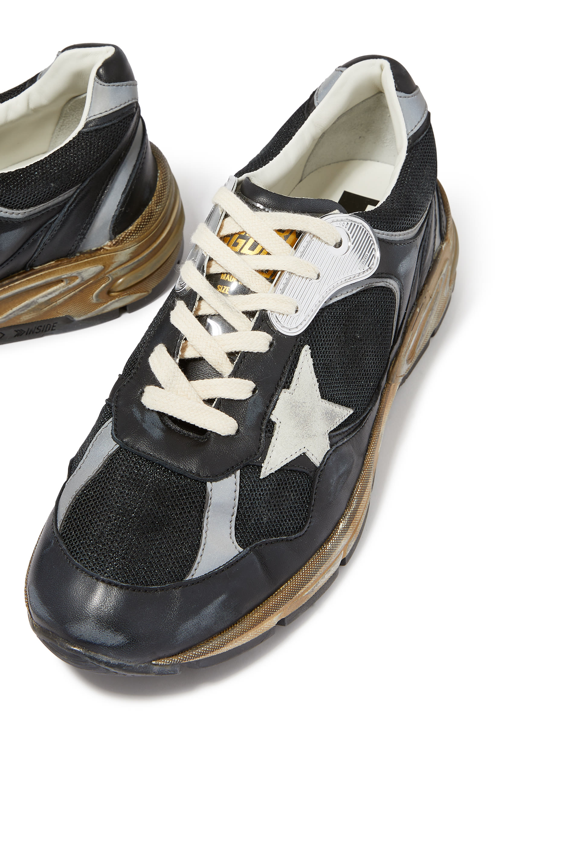 سنيكرز داد ستار