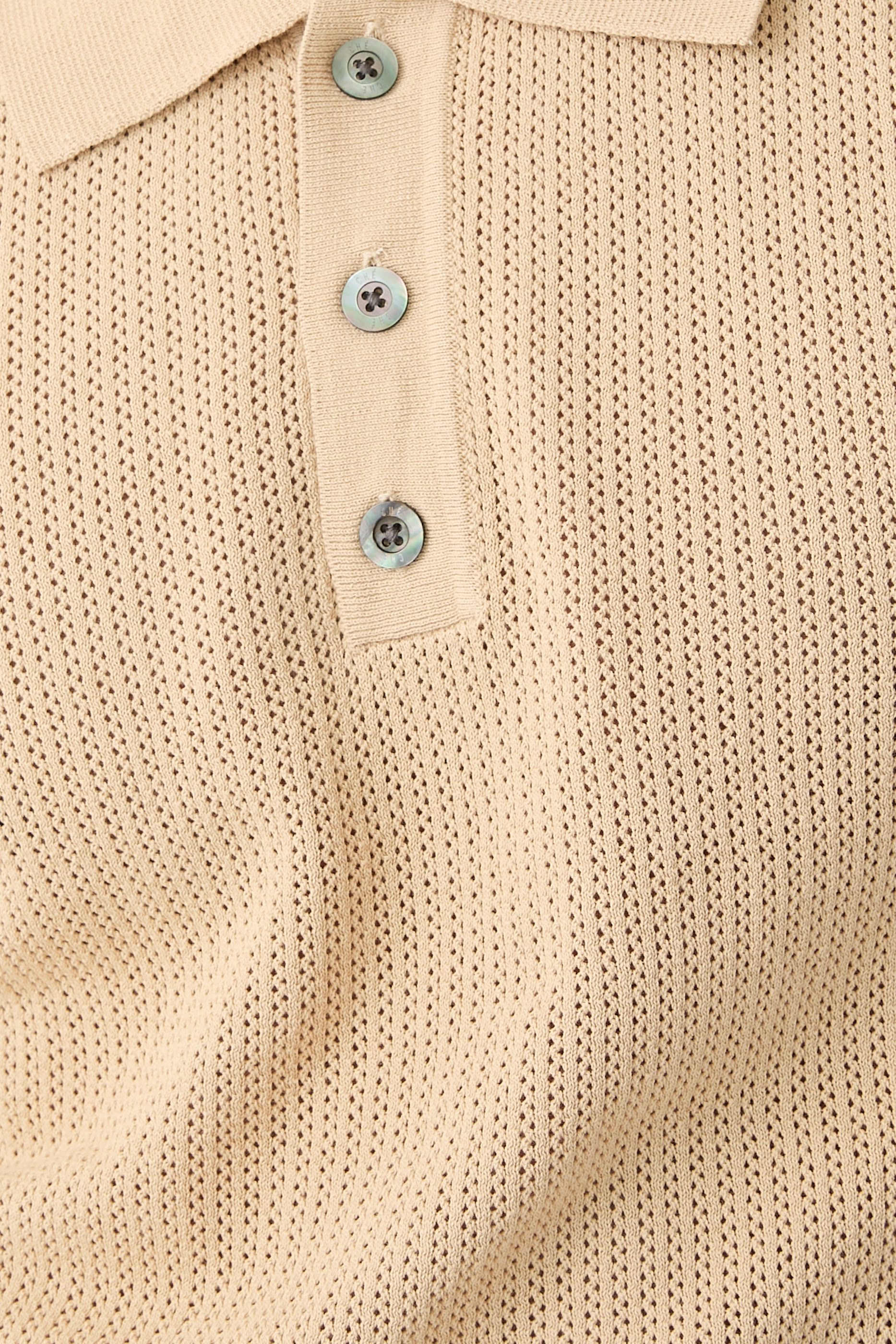 قميص بولو كوين