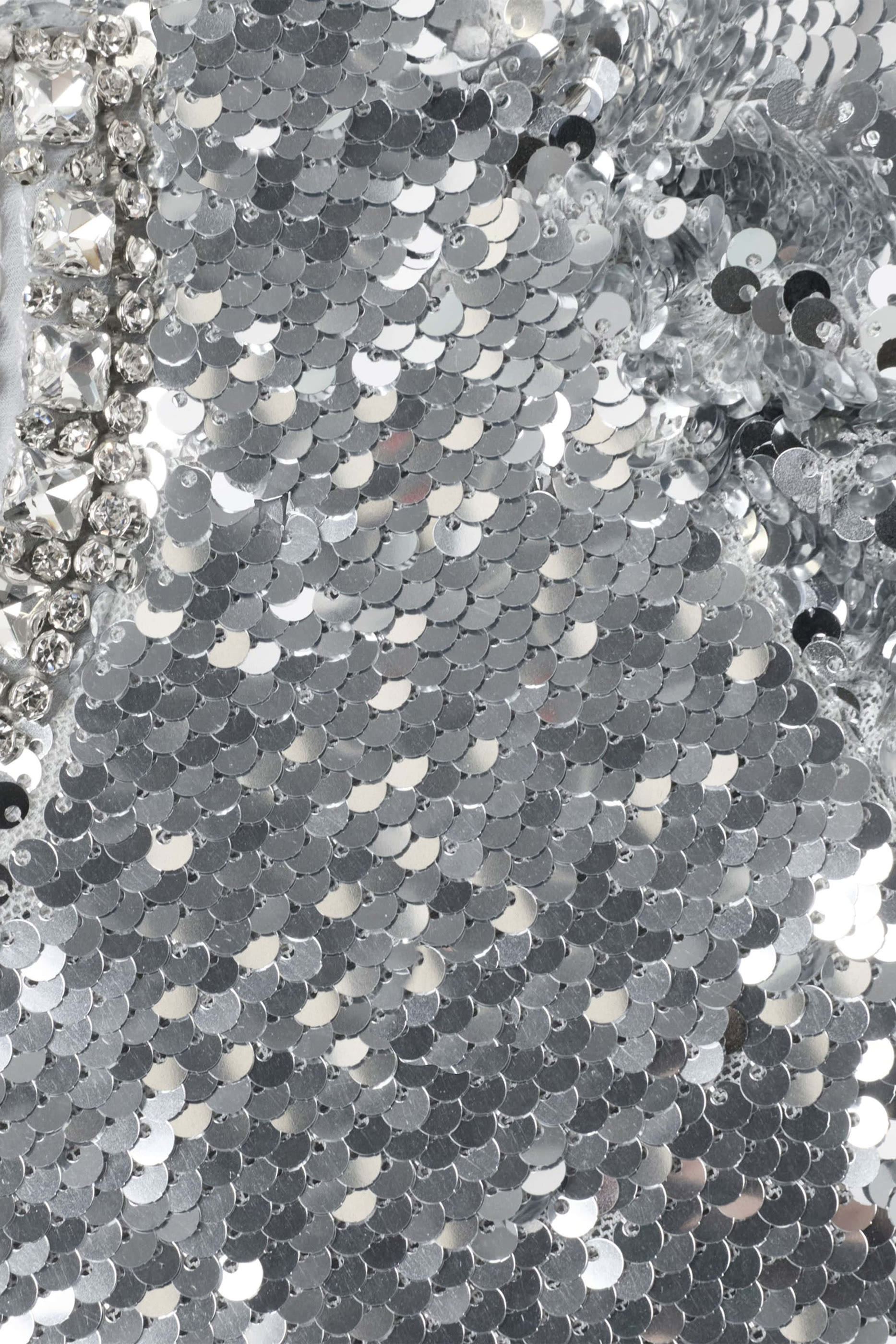 فستان مطرز بالترتر للأطفال