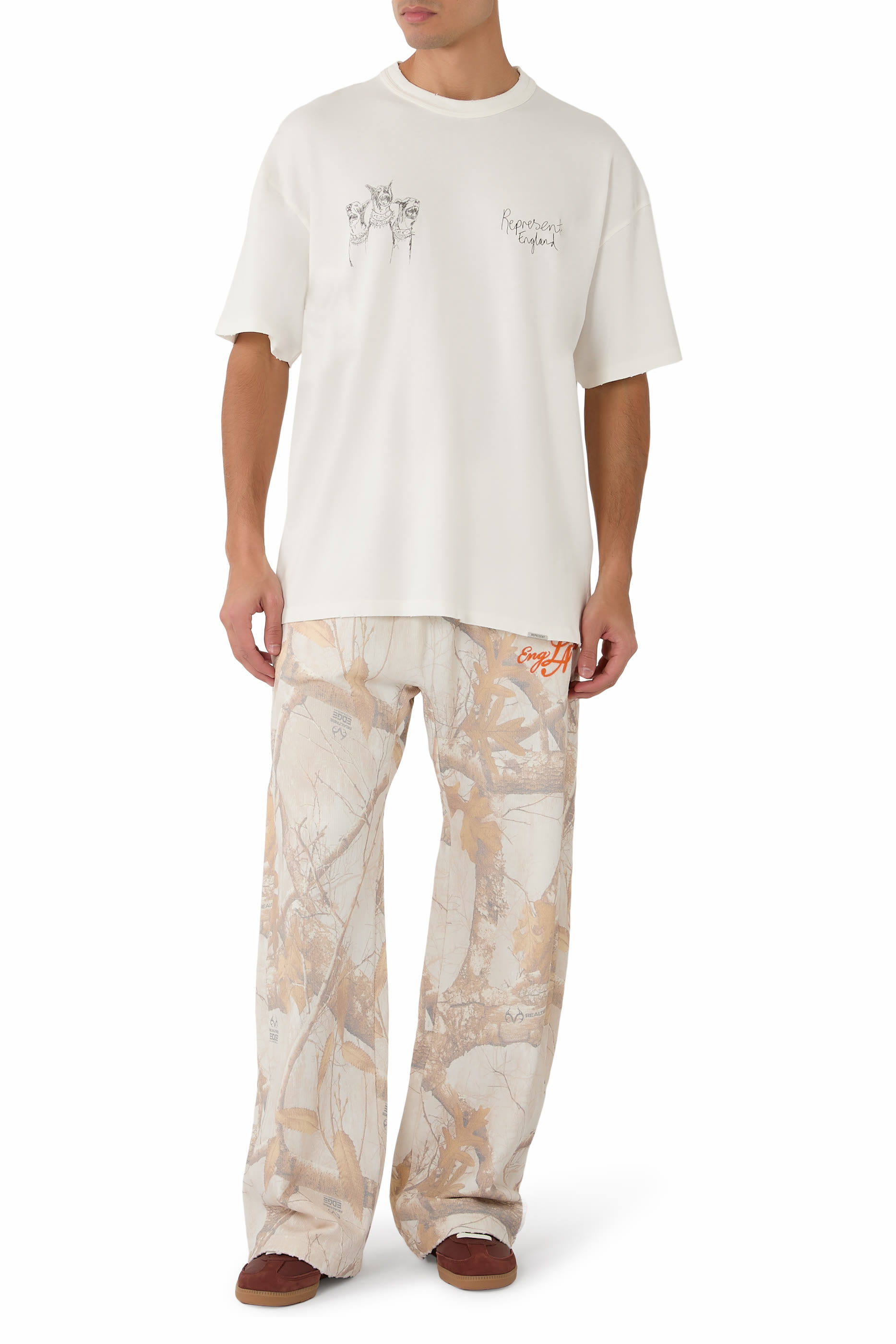 تيشيرت بطبعة حصان غرافيك بتصميم مرسوم يدويًا