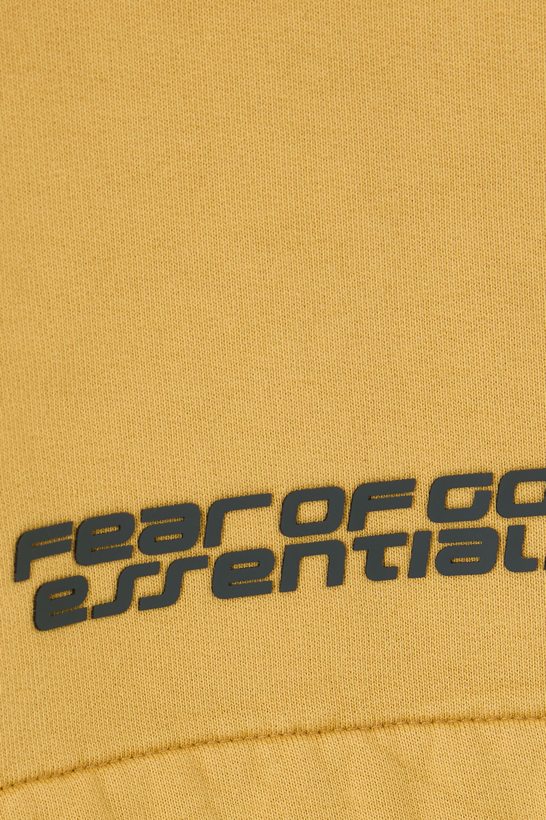 شورت رياضي بقصة مريحة