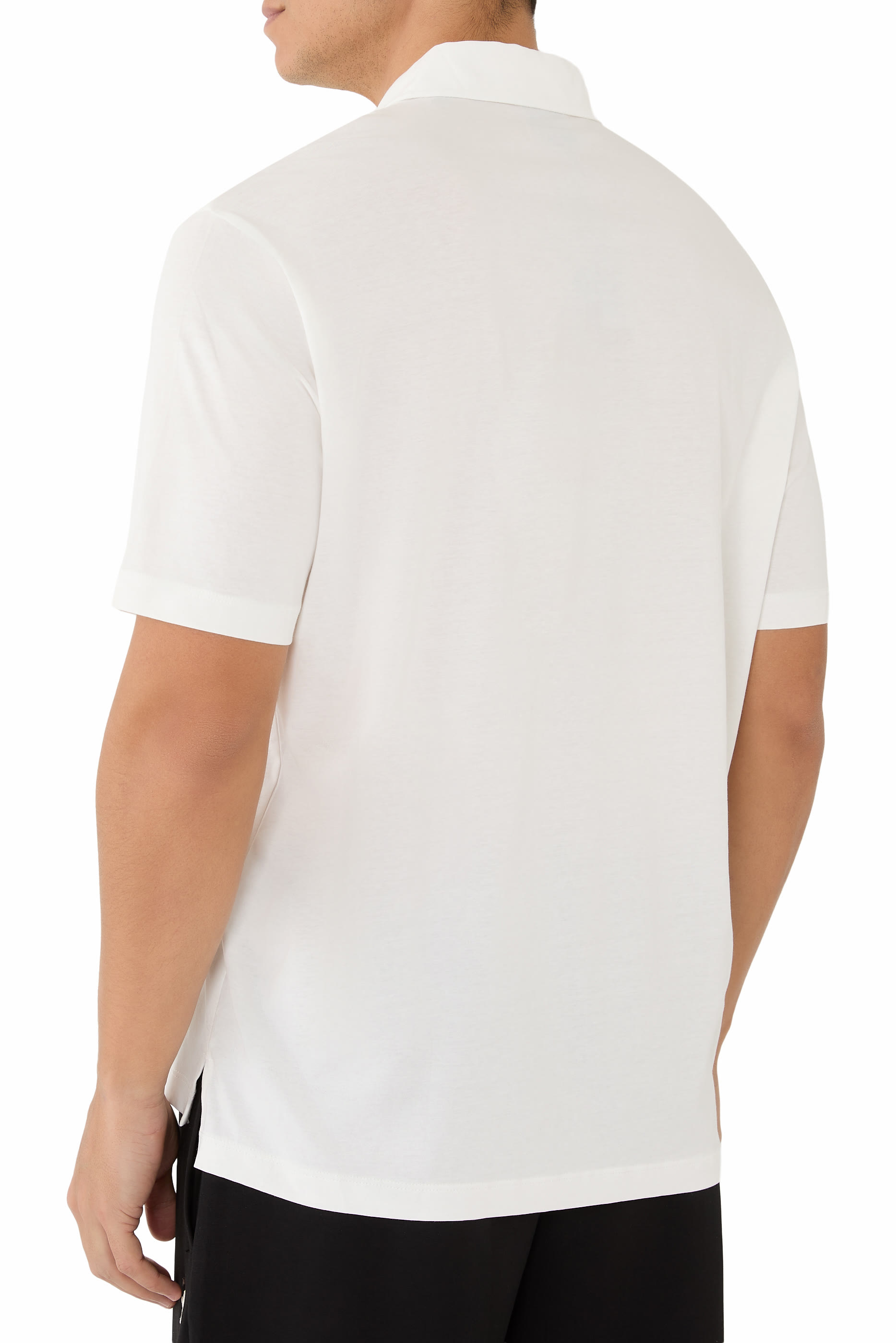 قميص بولو بشعار الماركة