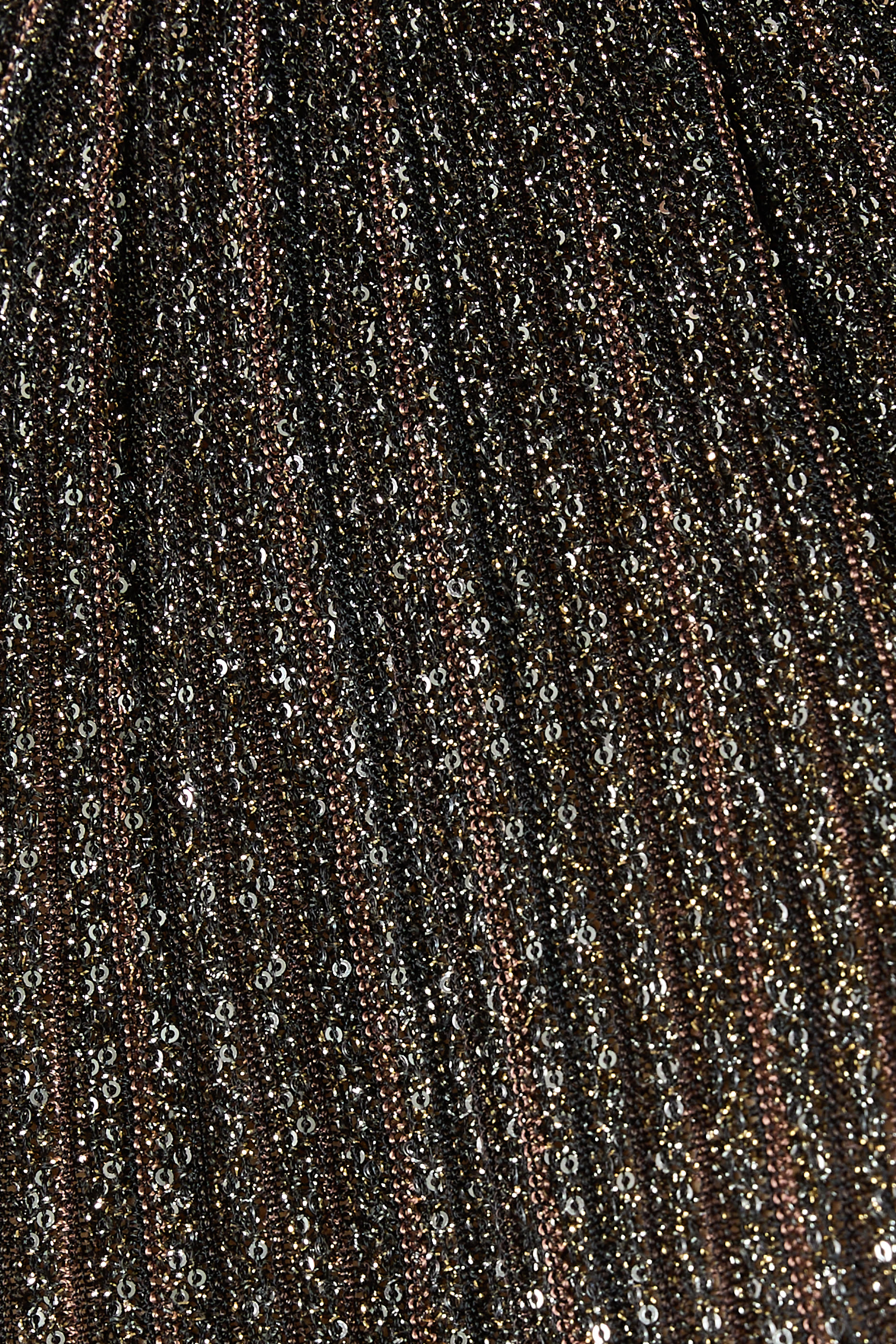 كنزة بقصة واسعة وياقة ضيقة بتصميم مخطط مزين بلاميه